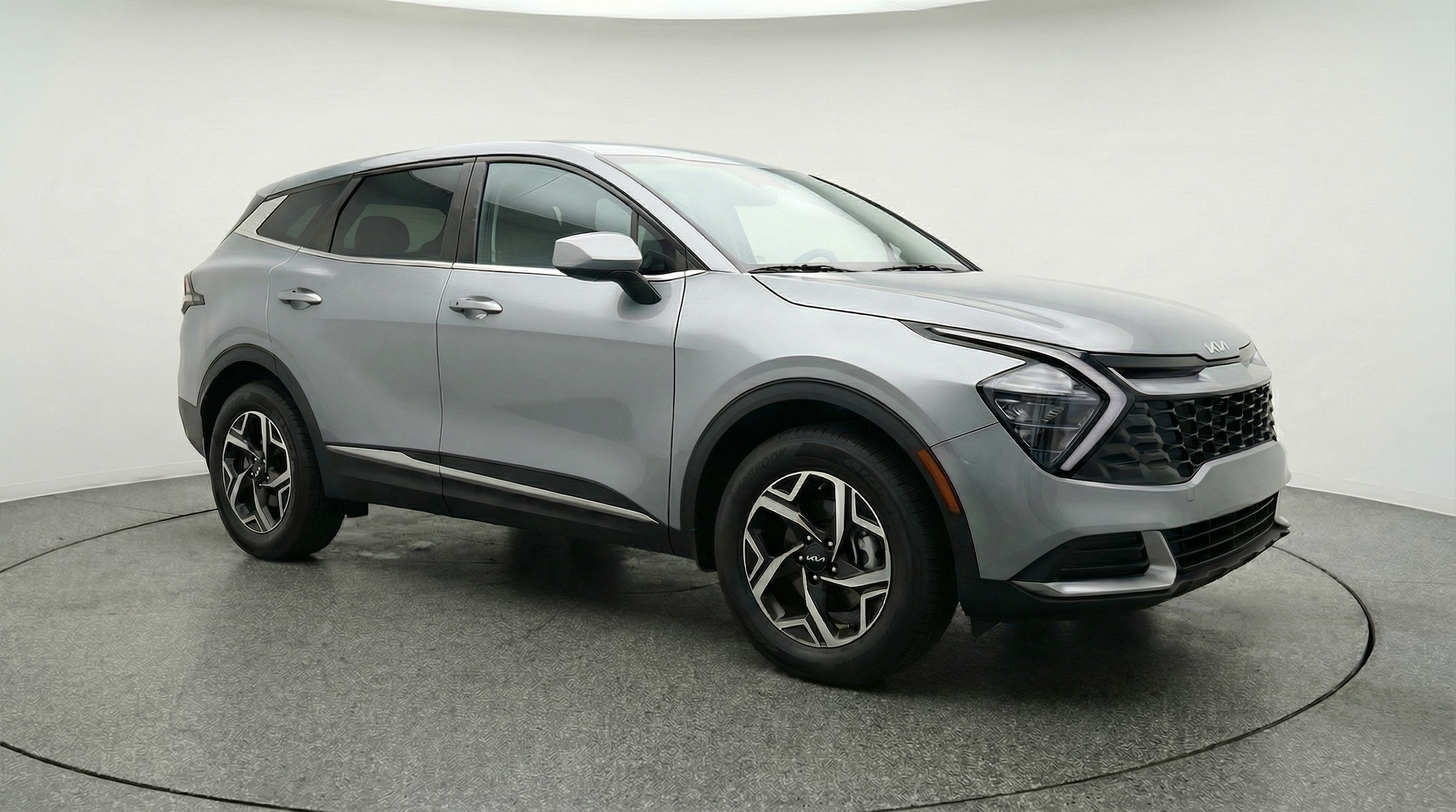 Thumbnail: 2025 Kia Sportage - 1