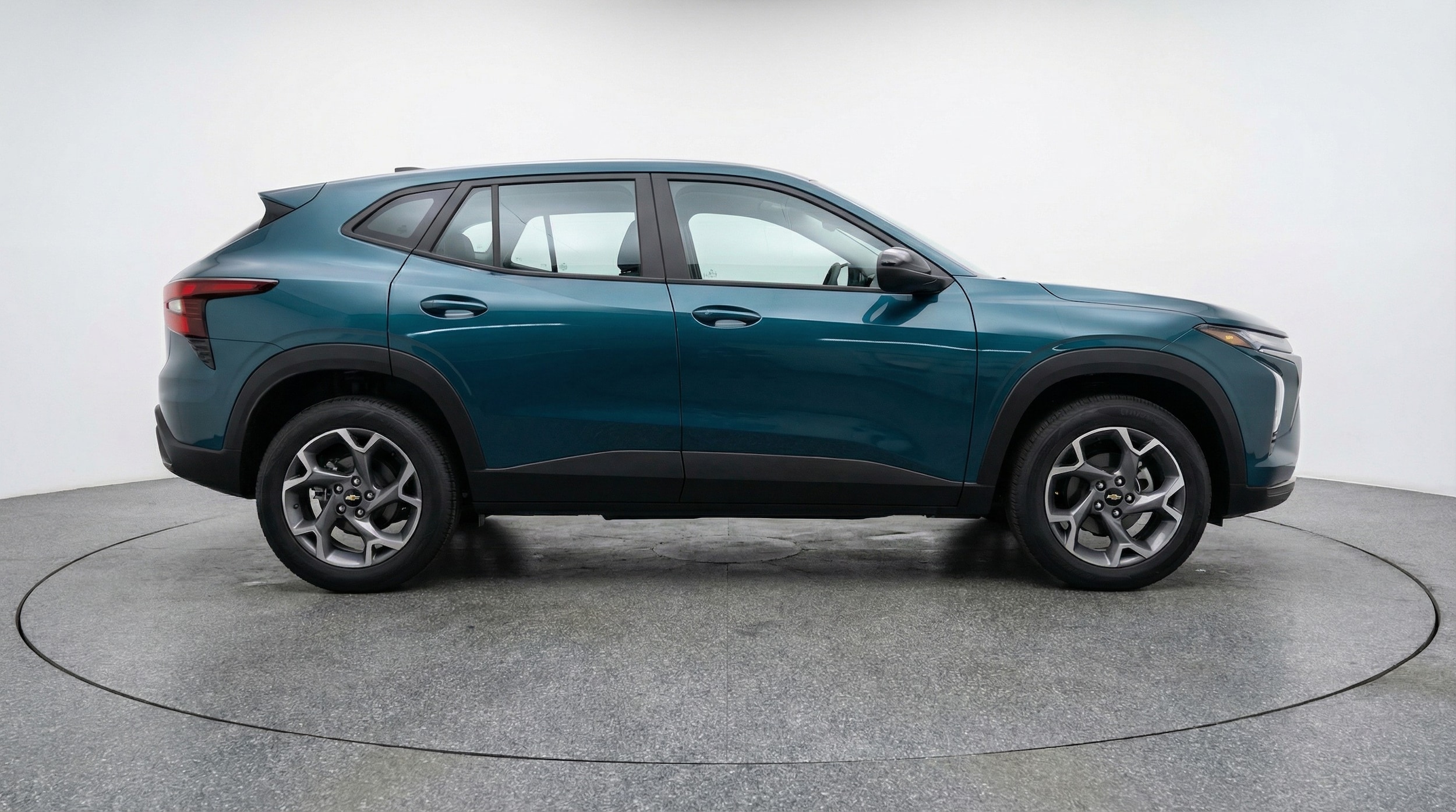 Thumbnail: 2025 Chevrolet Trax - 8