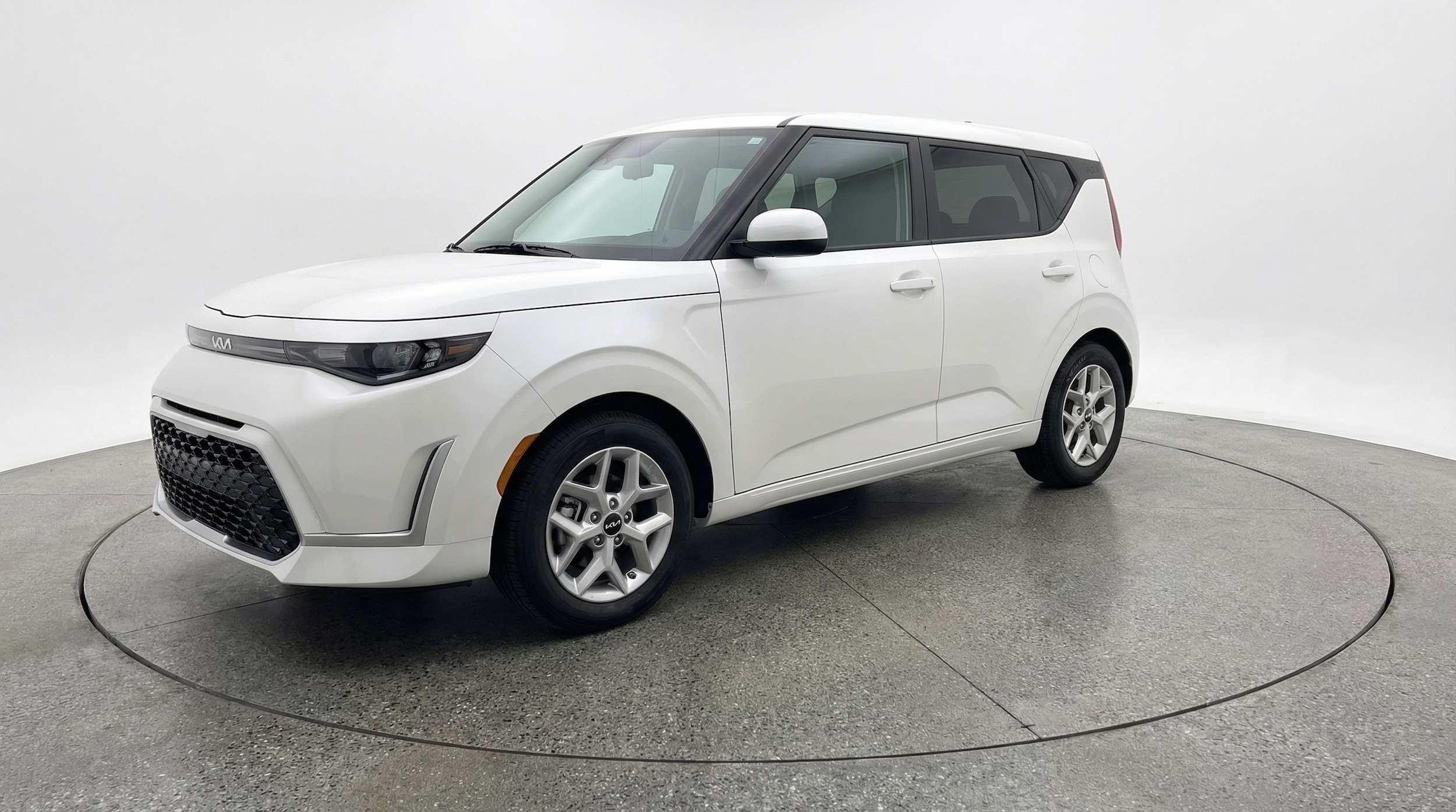 Thumbnail: 2025 Kia Soul - 3