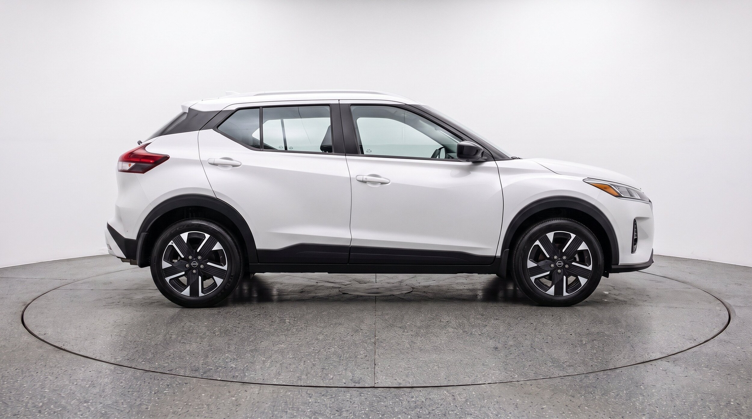 Thumbnail: 2026 Nissan Kicks - 11