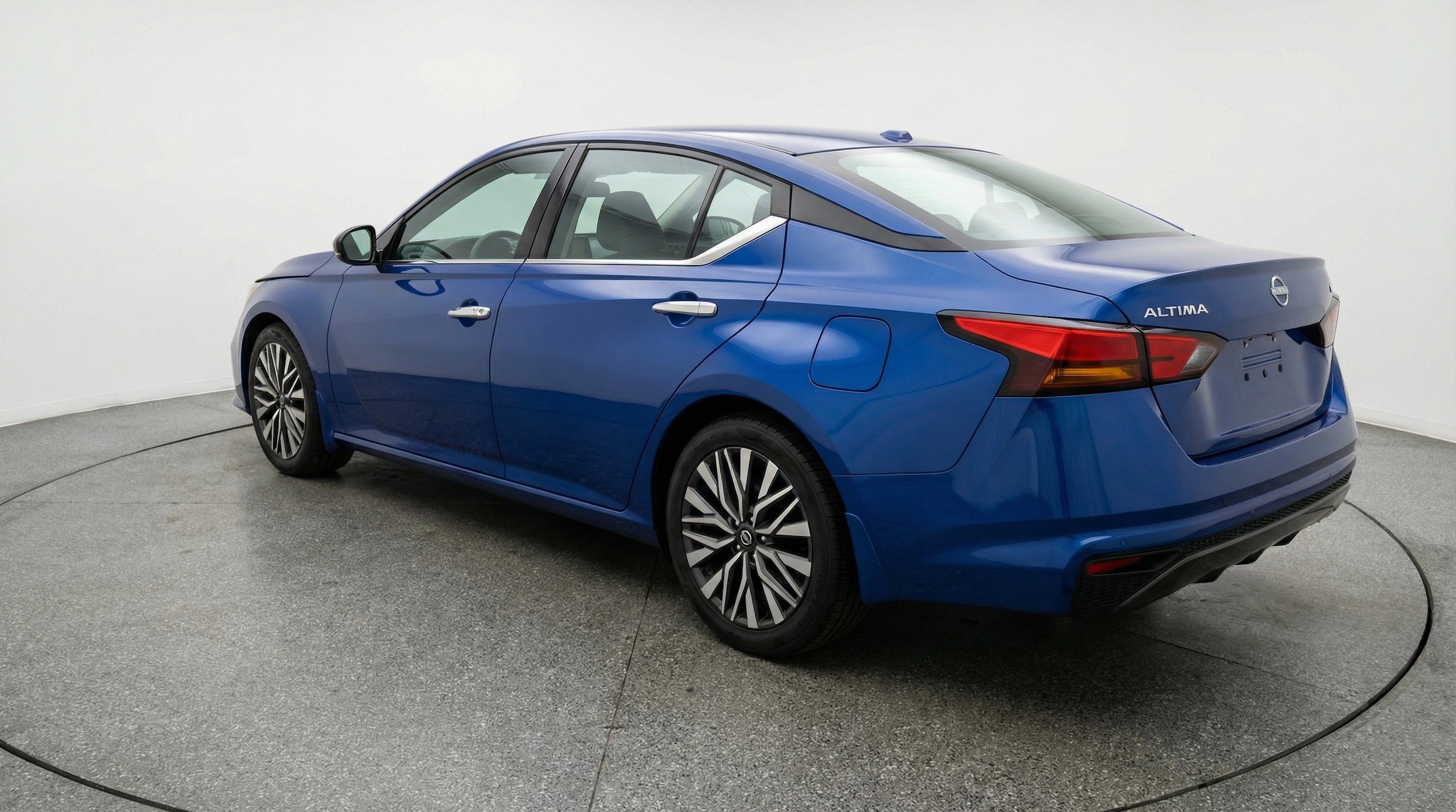 Thumbnail: 2025 Nissan Altima - 6