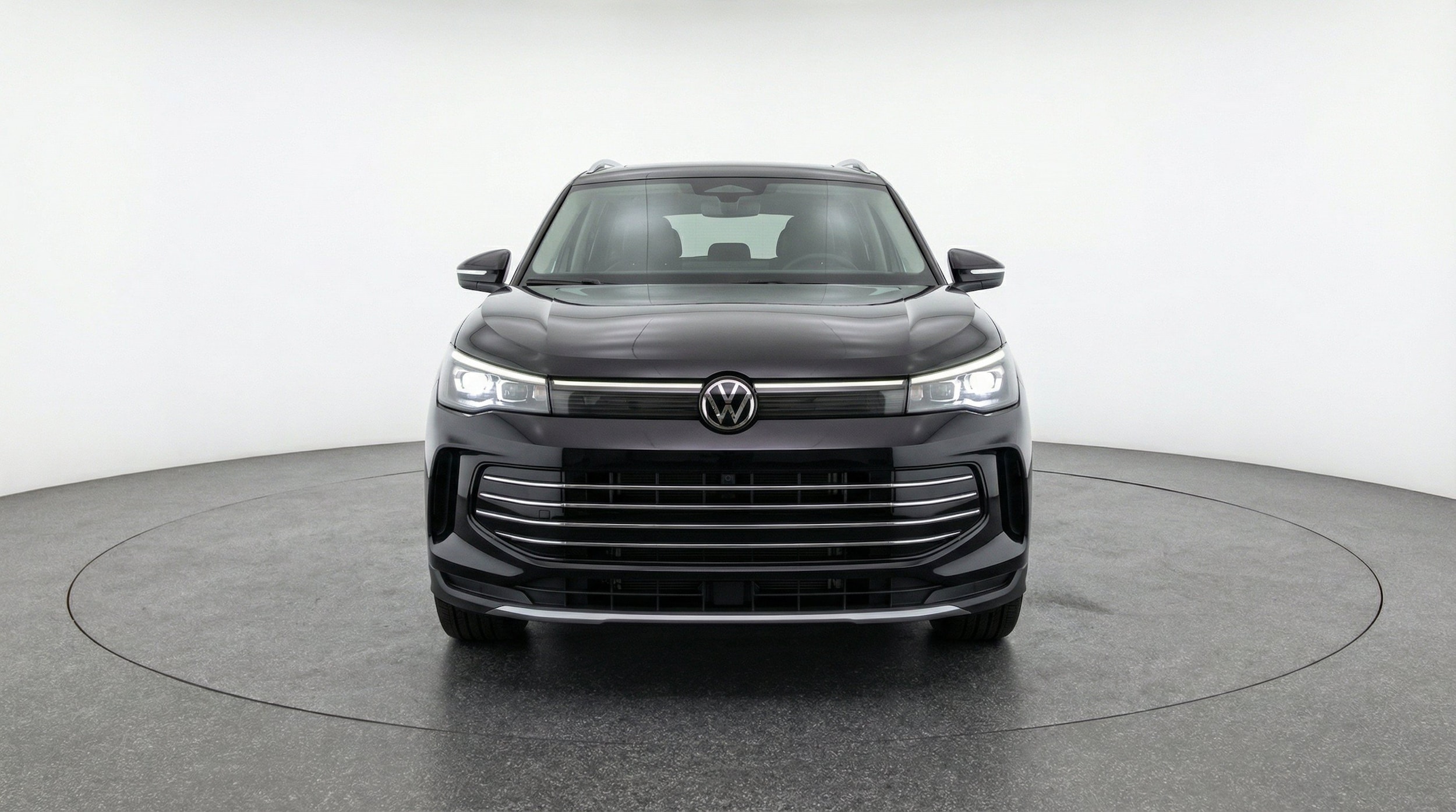 Thumbnail: 2026 Volkswagen Tiguan - 2