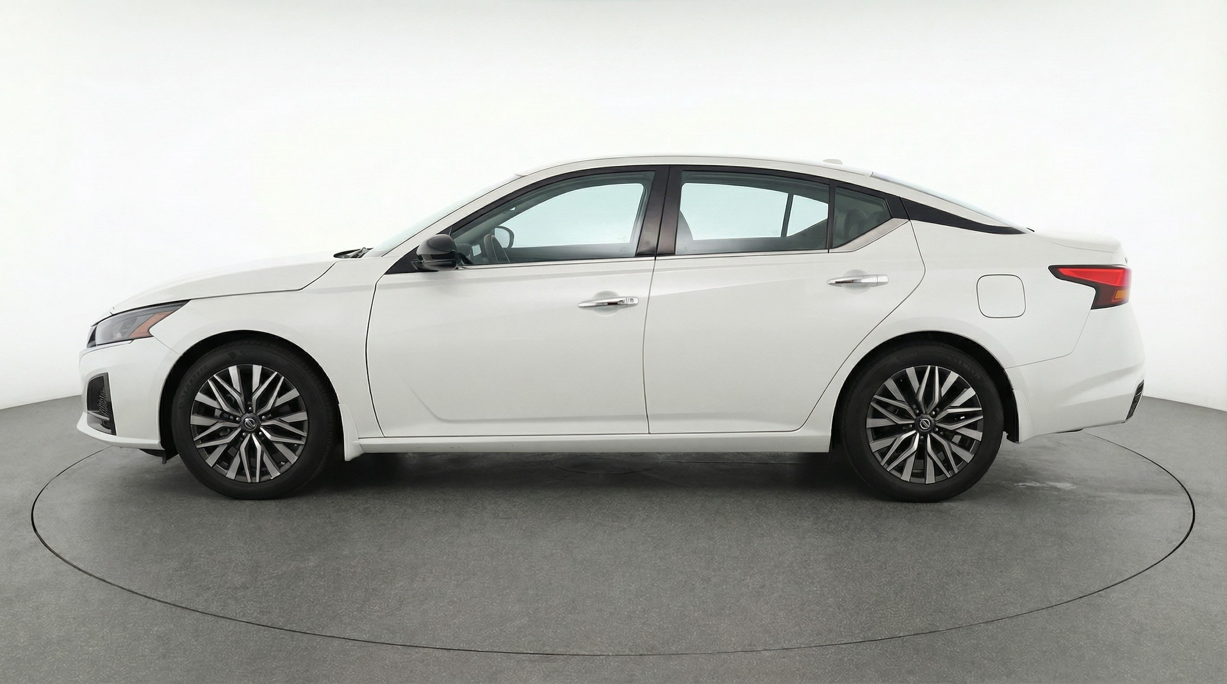 Thumbnail: 2025 Nissan Altima - 4