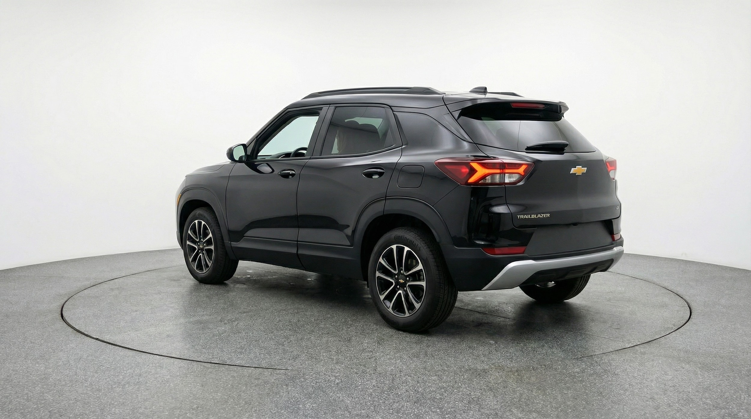 Thumbnail: 2025 Chevrolet TrailBlazer - 5