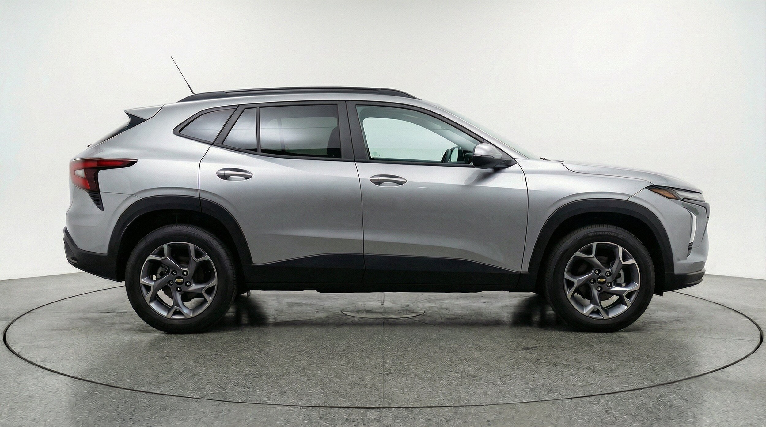 Thumbnail: 2025 Chevrolet Trax - 11