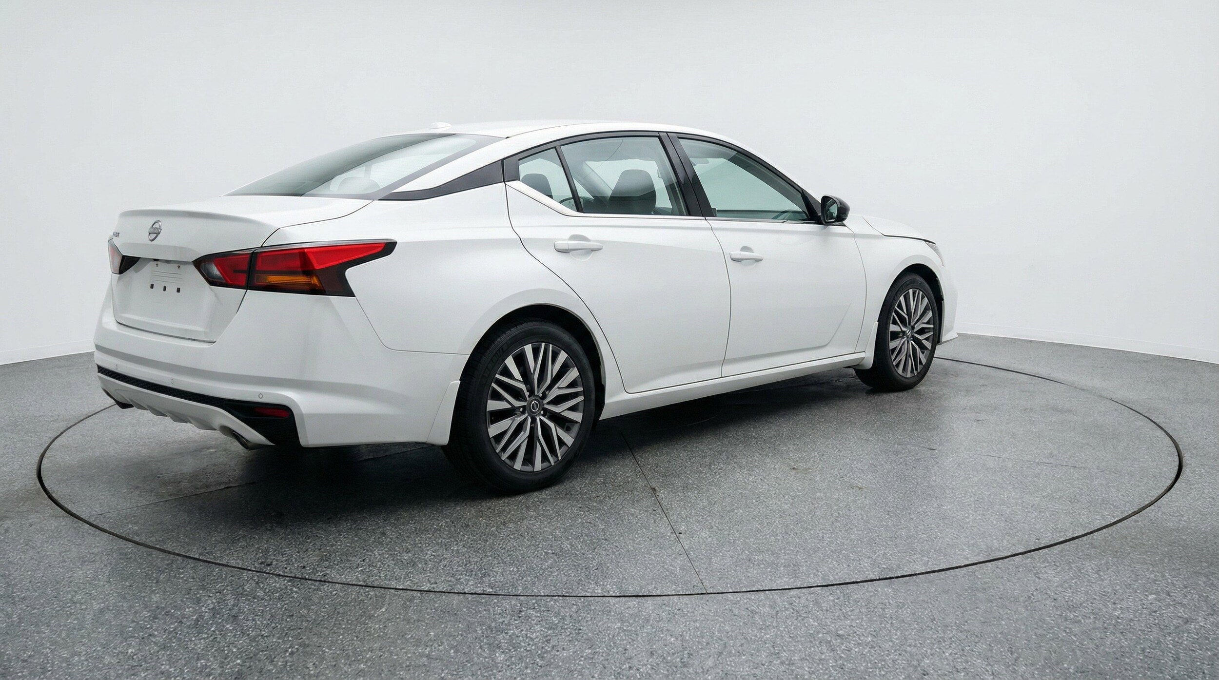 Thumbnail: 2025 Nissan Altima - 9