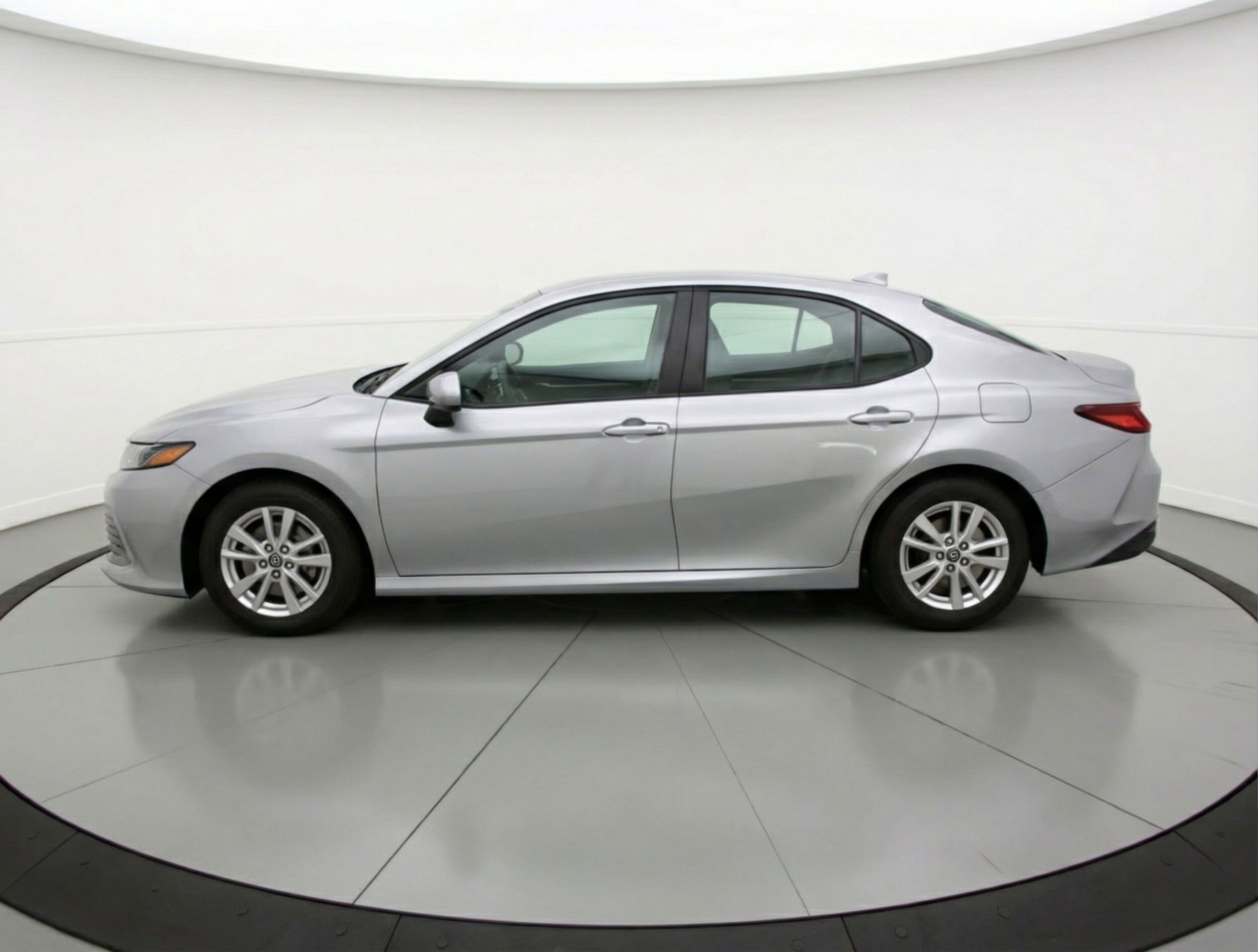 Thumbnail: 2025 Toyota Camry - 5