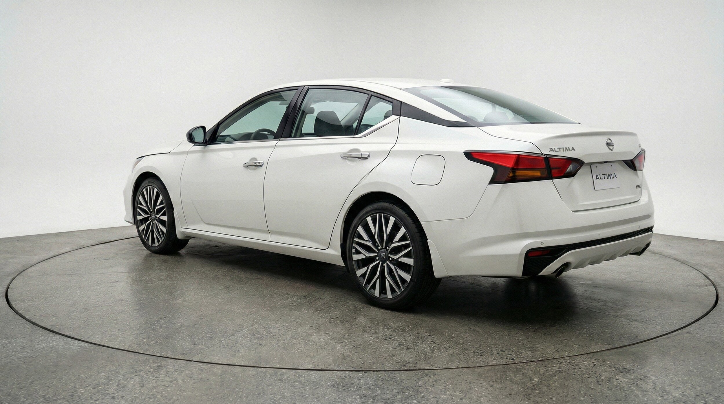 Thumbnail: 2025 Nissan Altima - 6