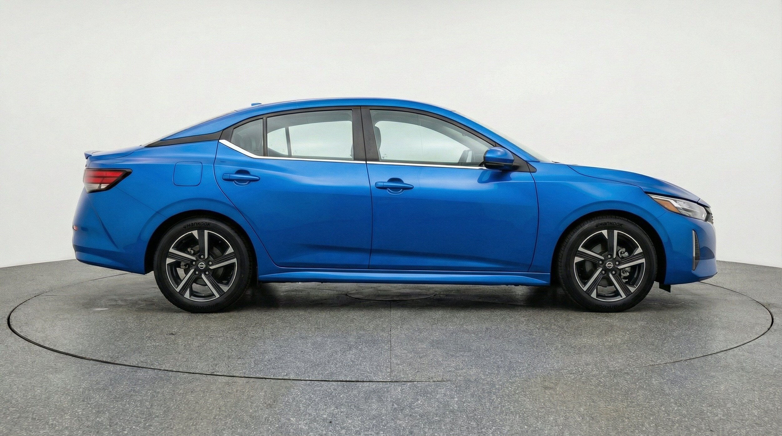 Thumbnail: 2025 Nissan Sentra - 11