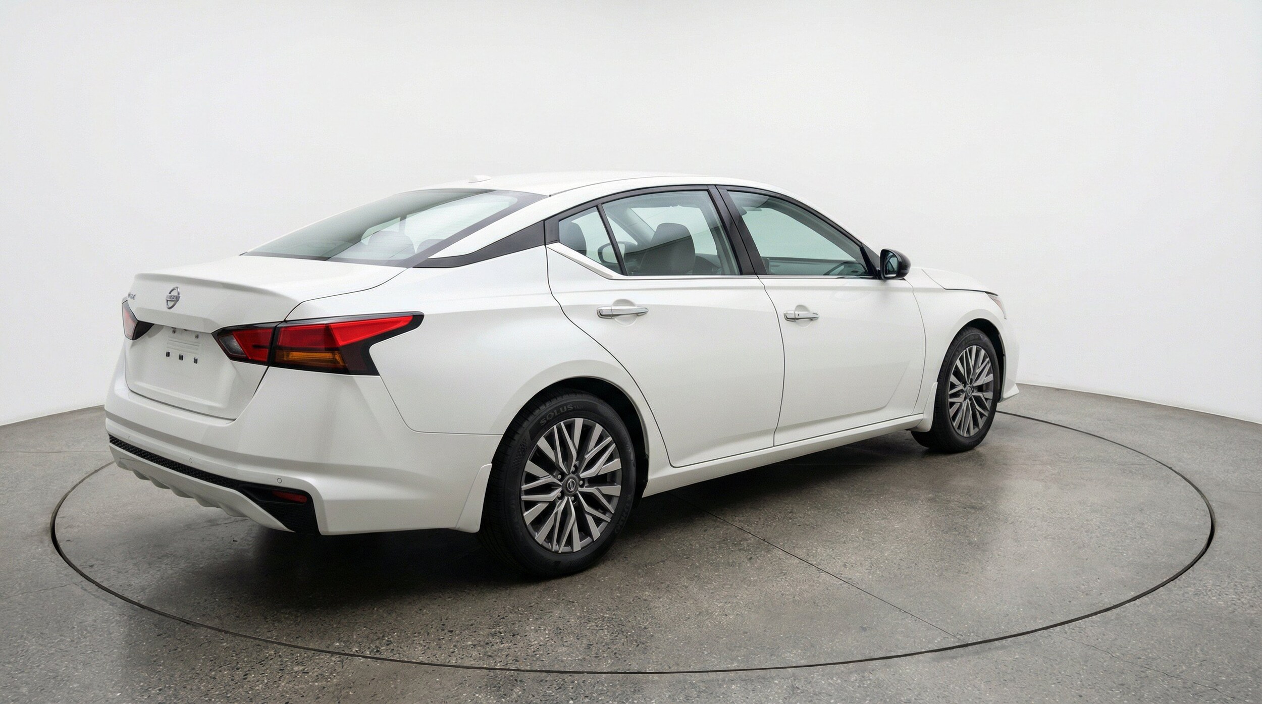 Thumbnail: 2025 Nissan Altima - 9