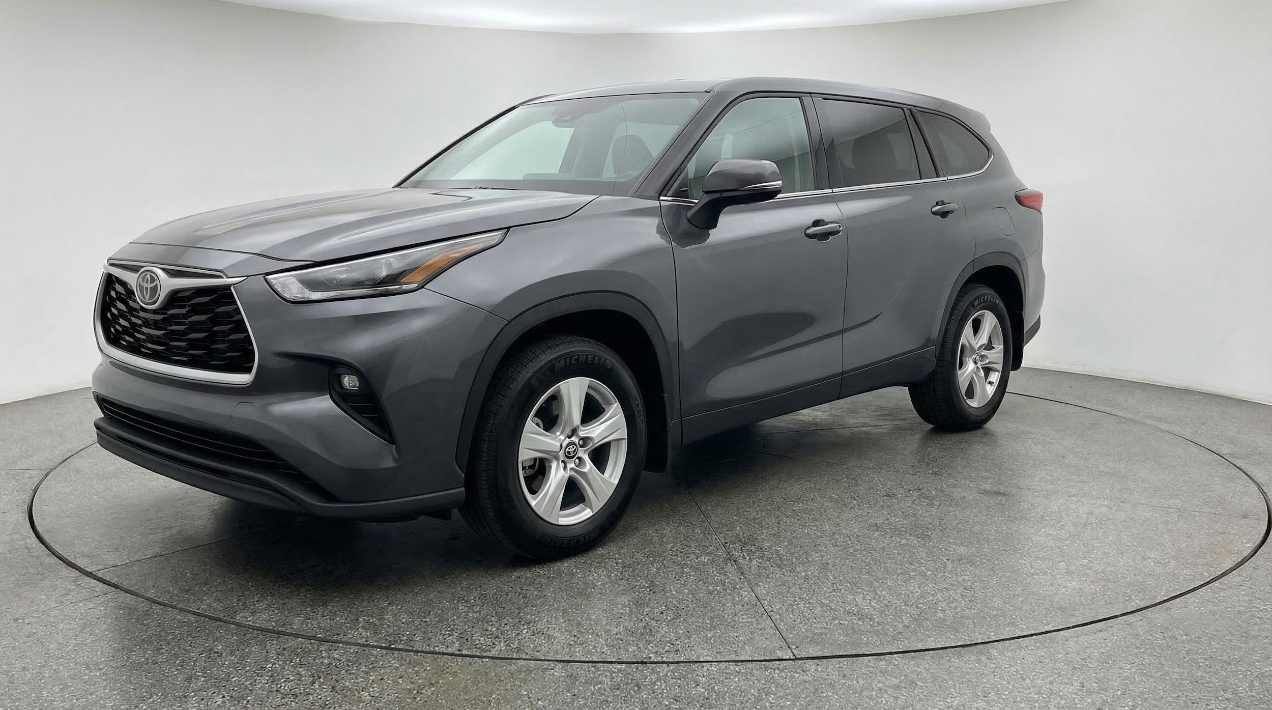 Thumbnail: 2025 Toyota Highlander - 3