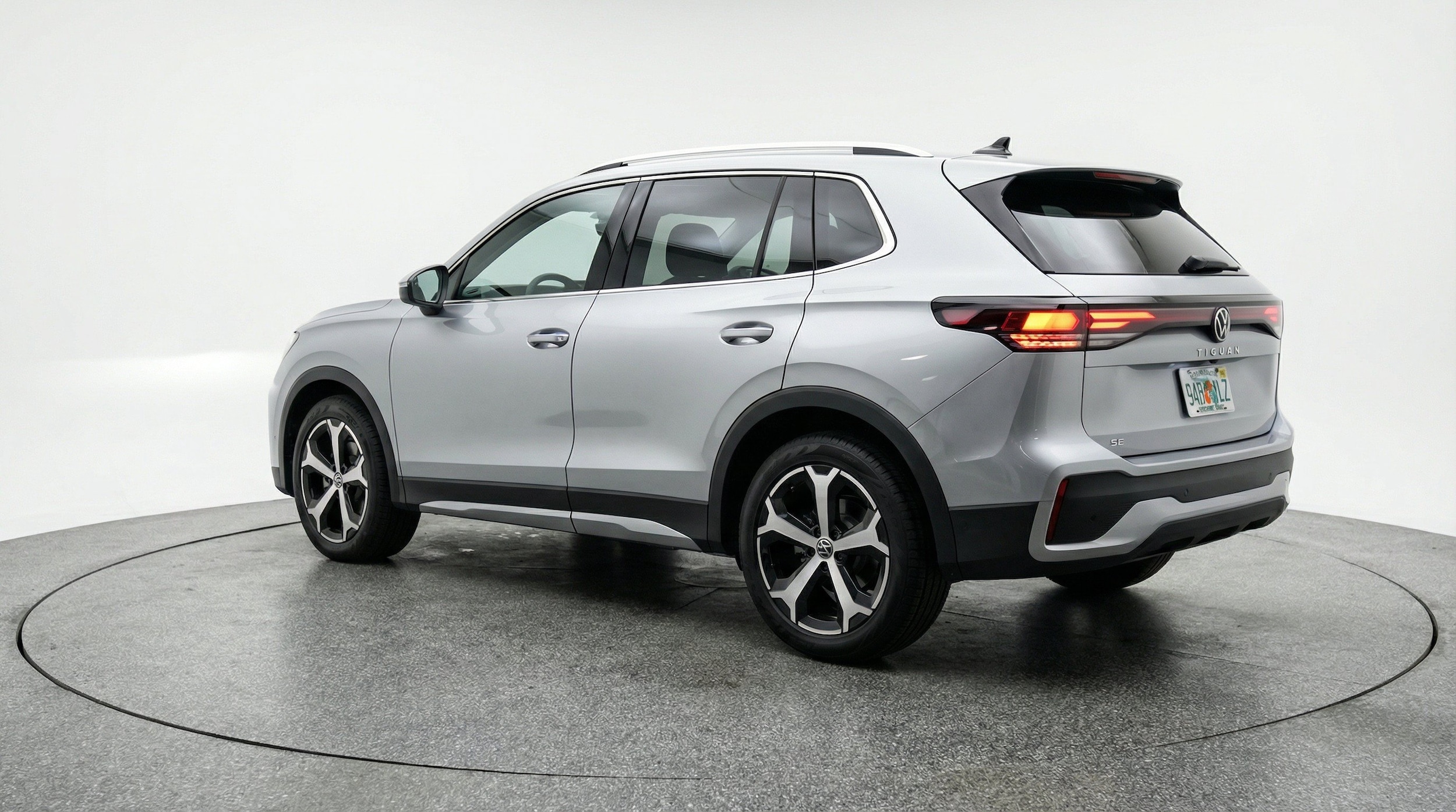Thumbnail: 2026 Volkswagen Tiguan - 6