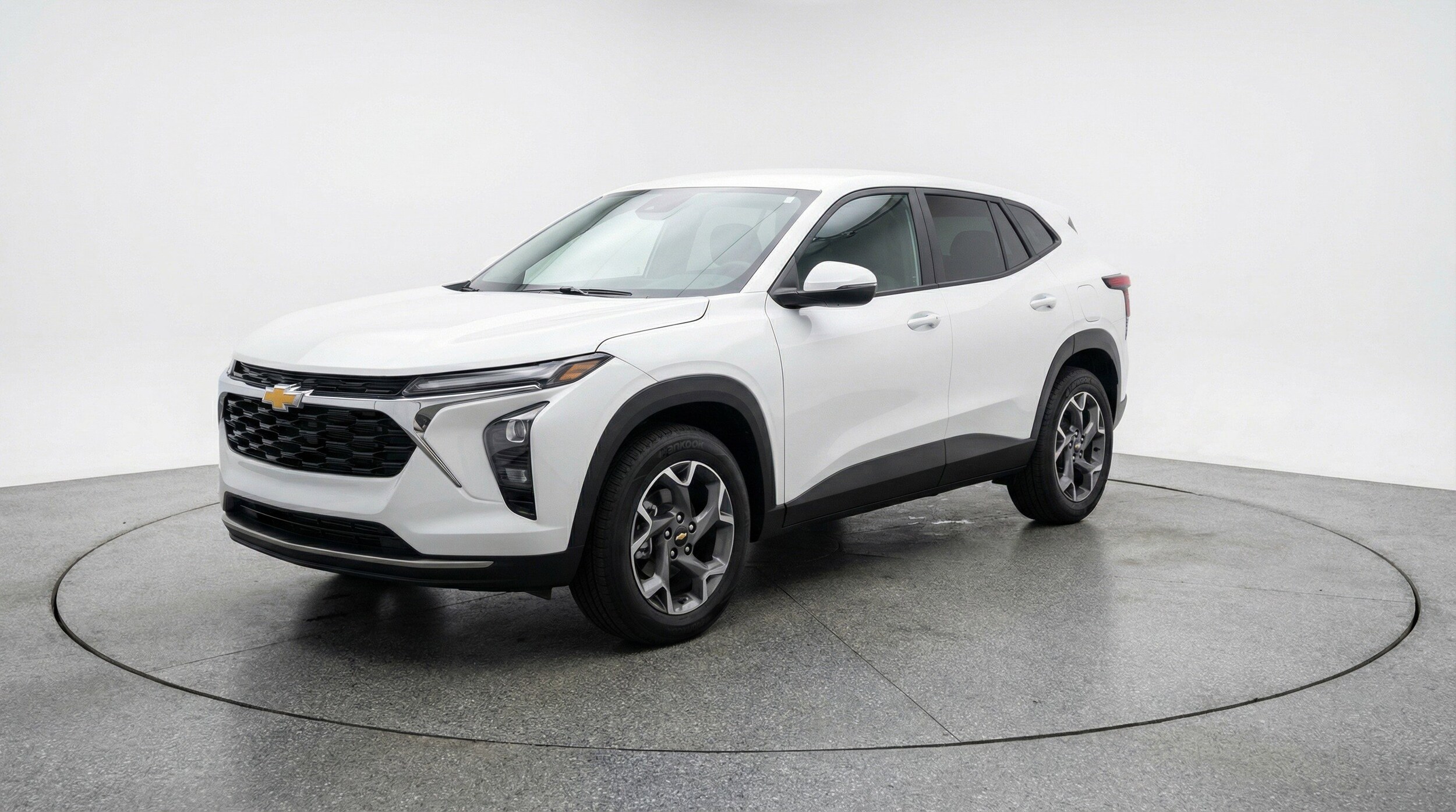 Thumbnail: 2025 Chevrolet Trax - 3