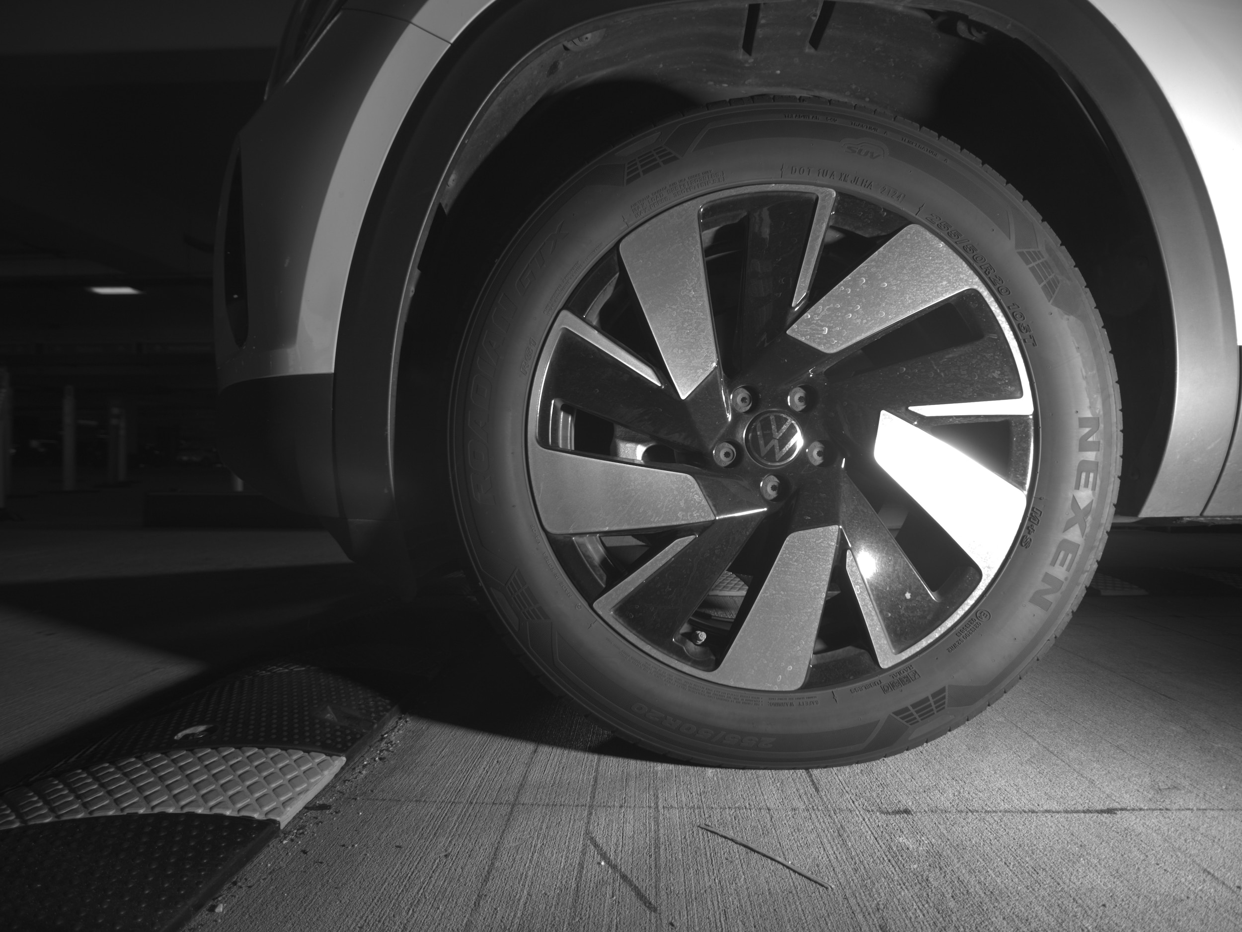 Thumbnail: 2025 Volkswagen Atlas - 9