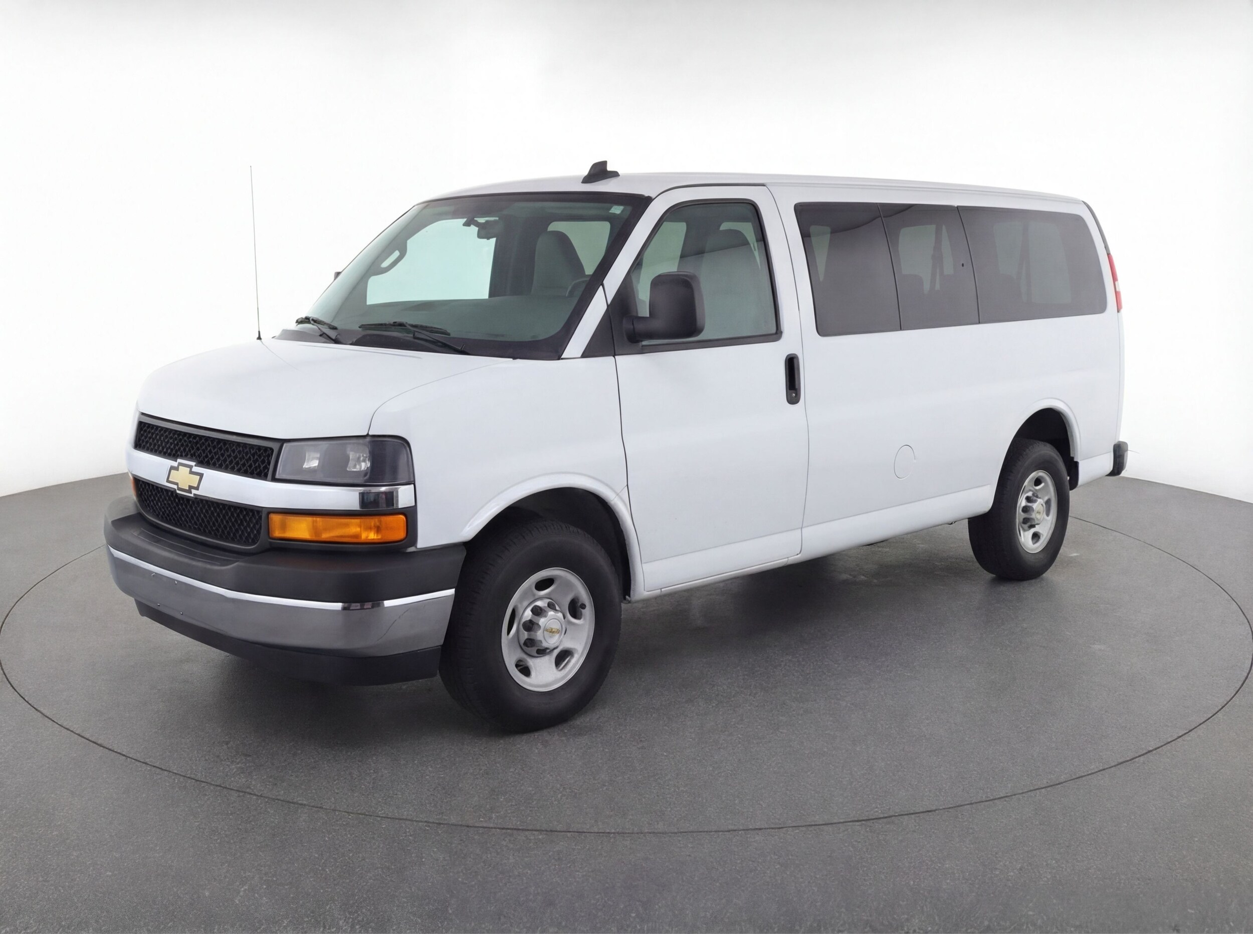Thumbnail: 2025 Chevrolet Express - 3