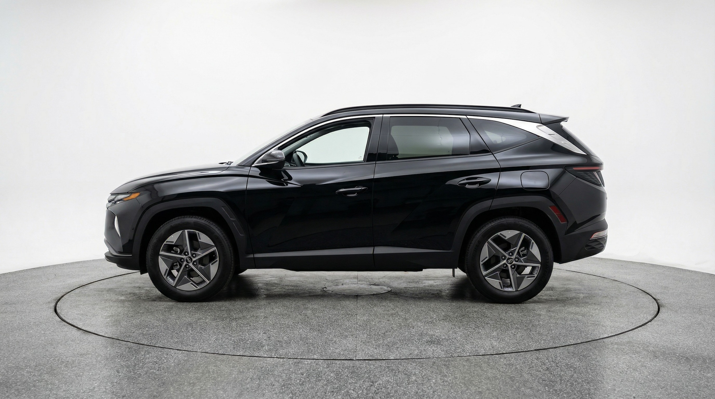 Thumbnail: 2025 Hyundai Tucson - 4