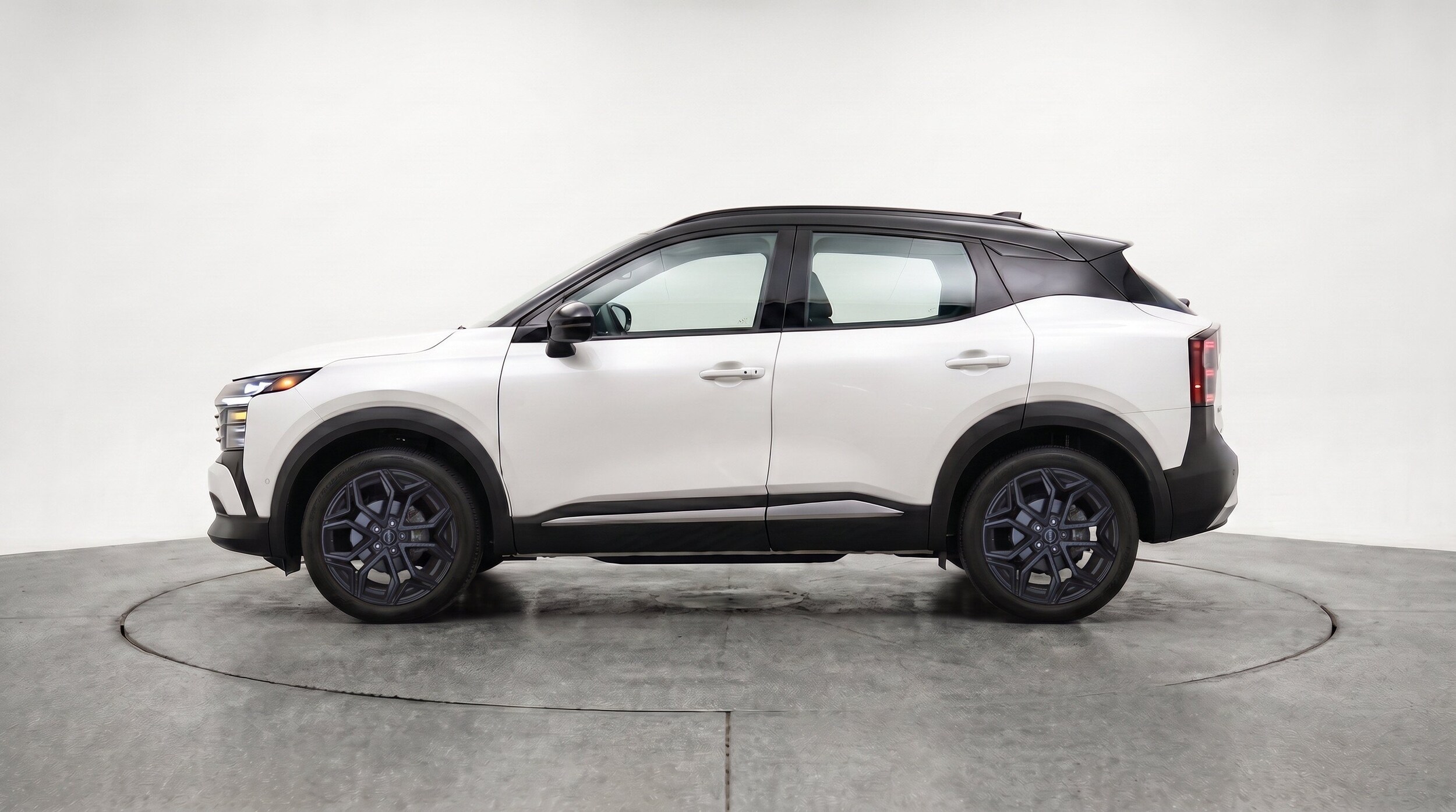 Thumbnail: 2026 Nissan Kicks - 5