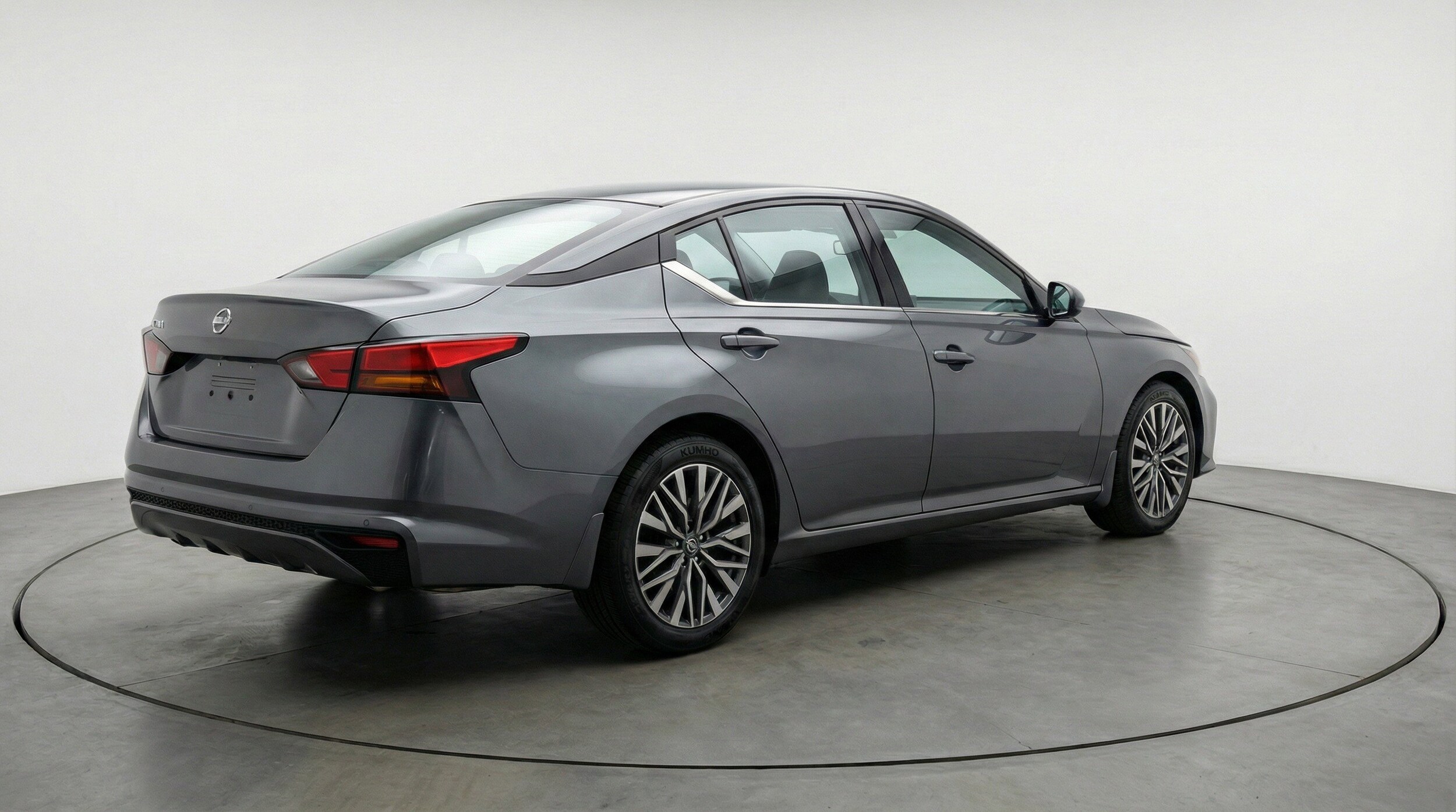 Thumbnail: 2025 Nissan Altima - 9