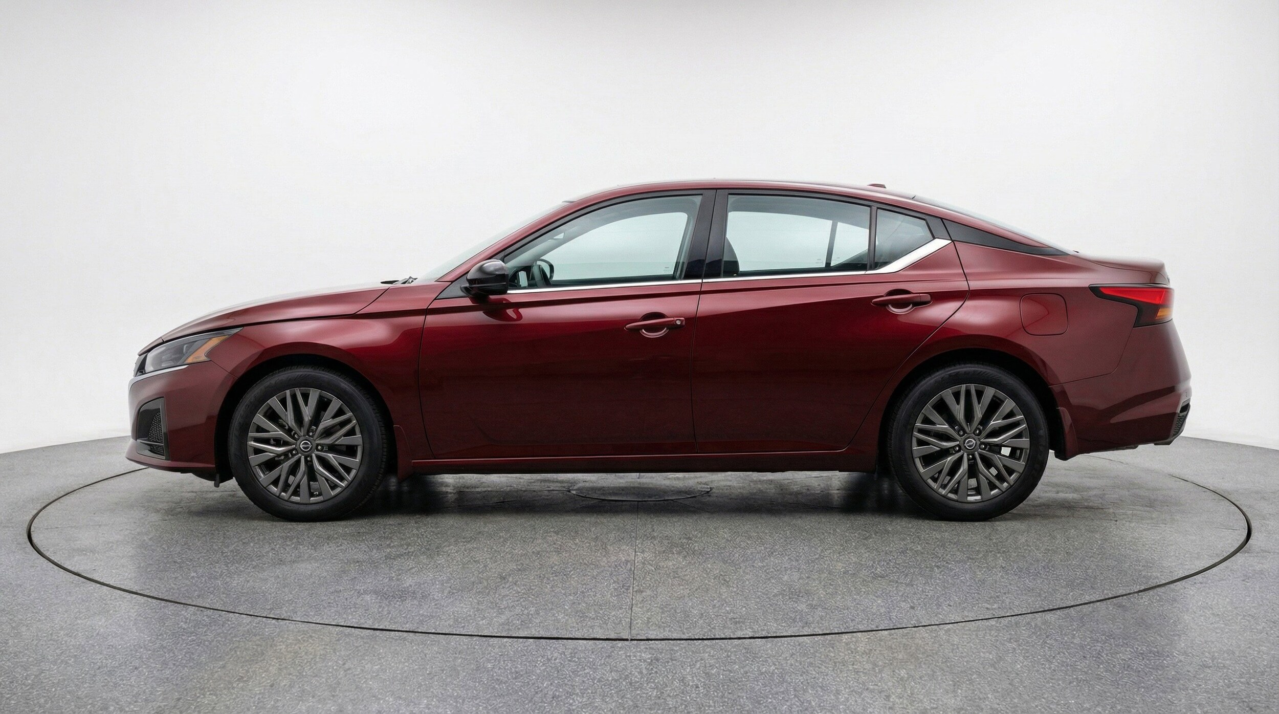 Thumbnail: 2025 Nissan Altima - 5