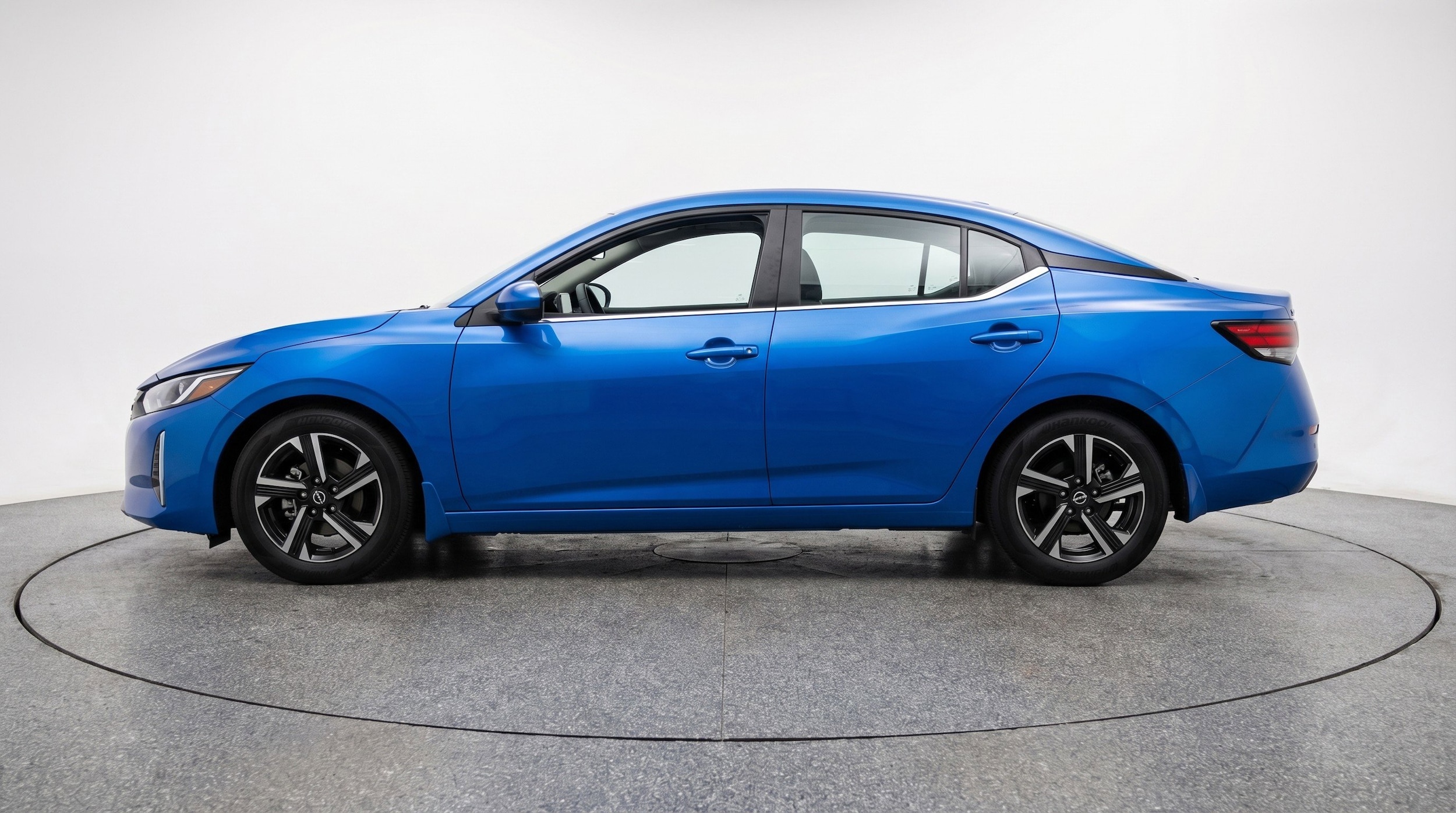 Thumbnail: 2025 Nissan Sentra - 5