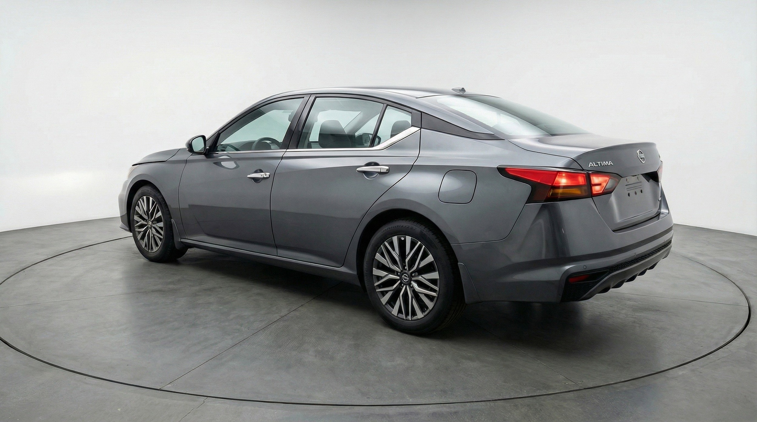 Thumbnail: 2025 Nissan Altima - 6