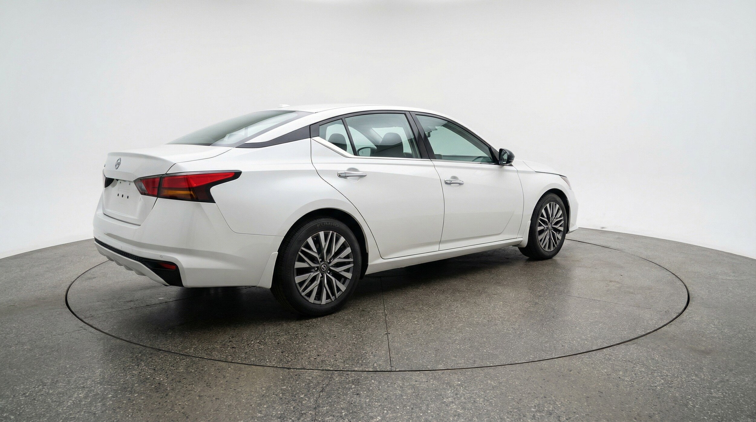 Thumbnail: 2025 Nissan Altima - 9