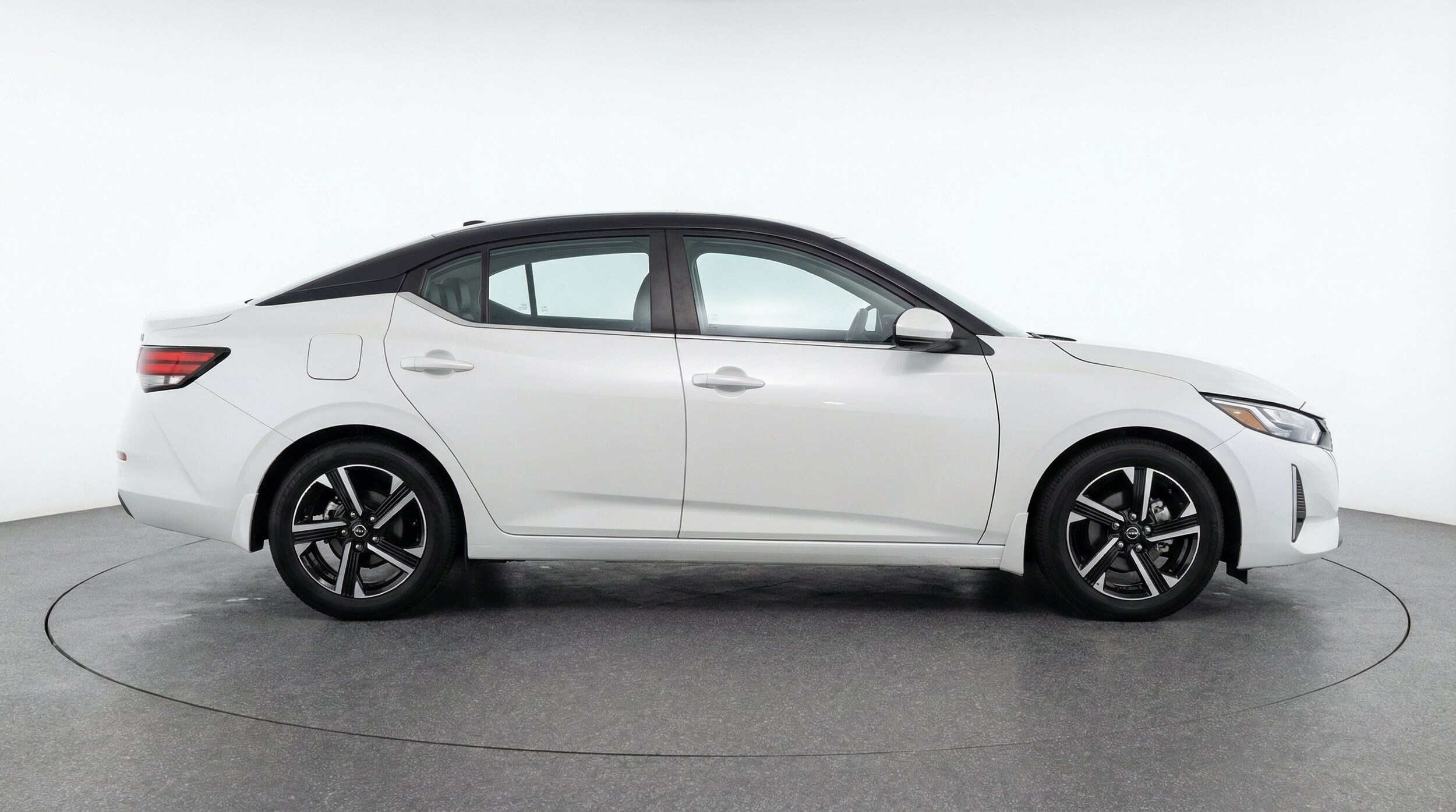 Thumbnail: 2025 Nissan Sentra - 11