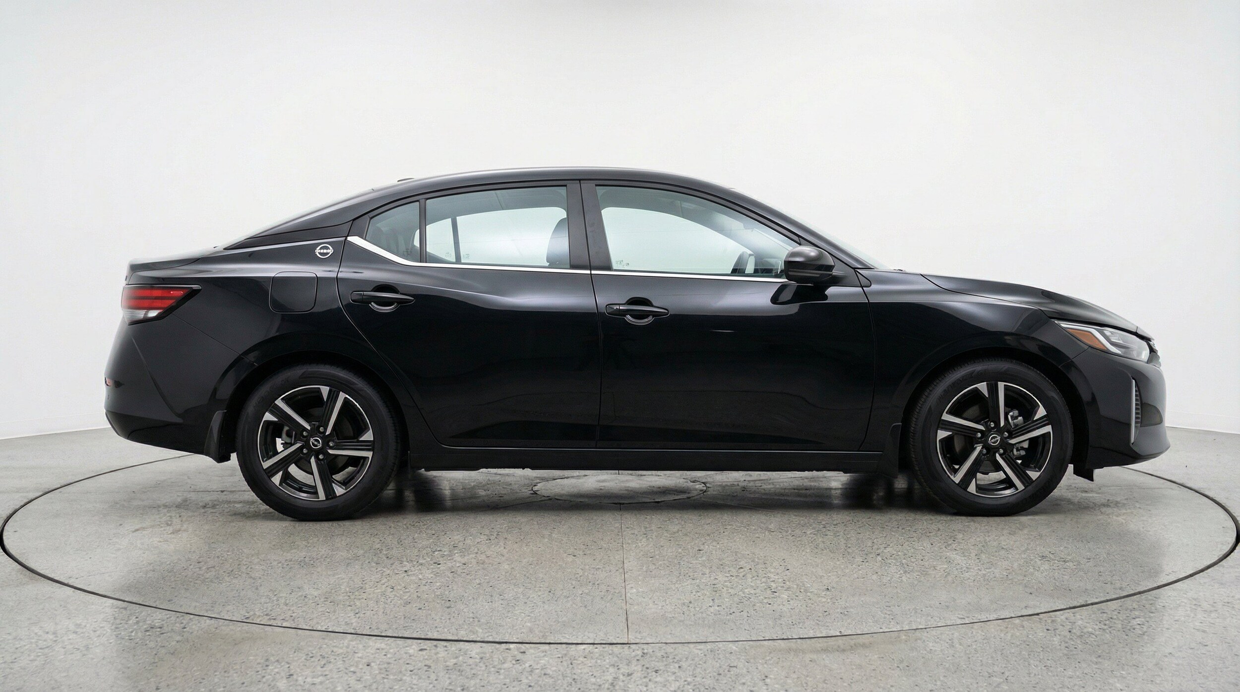 Thumbnail: 2025 Nissan Sentra - 11