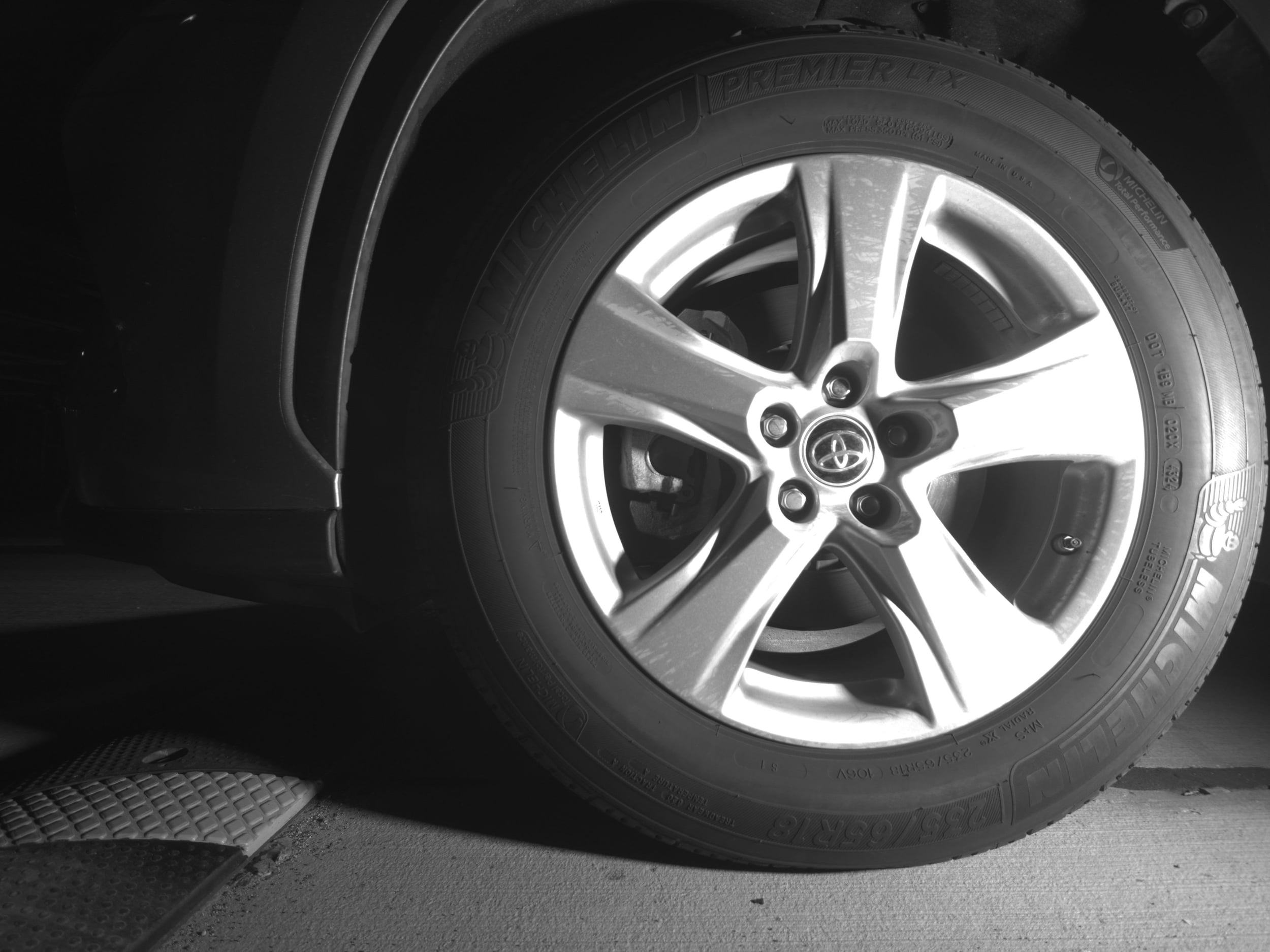 Thumbnail: 2025 Toyota Highlander - 12