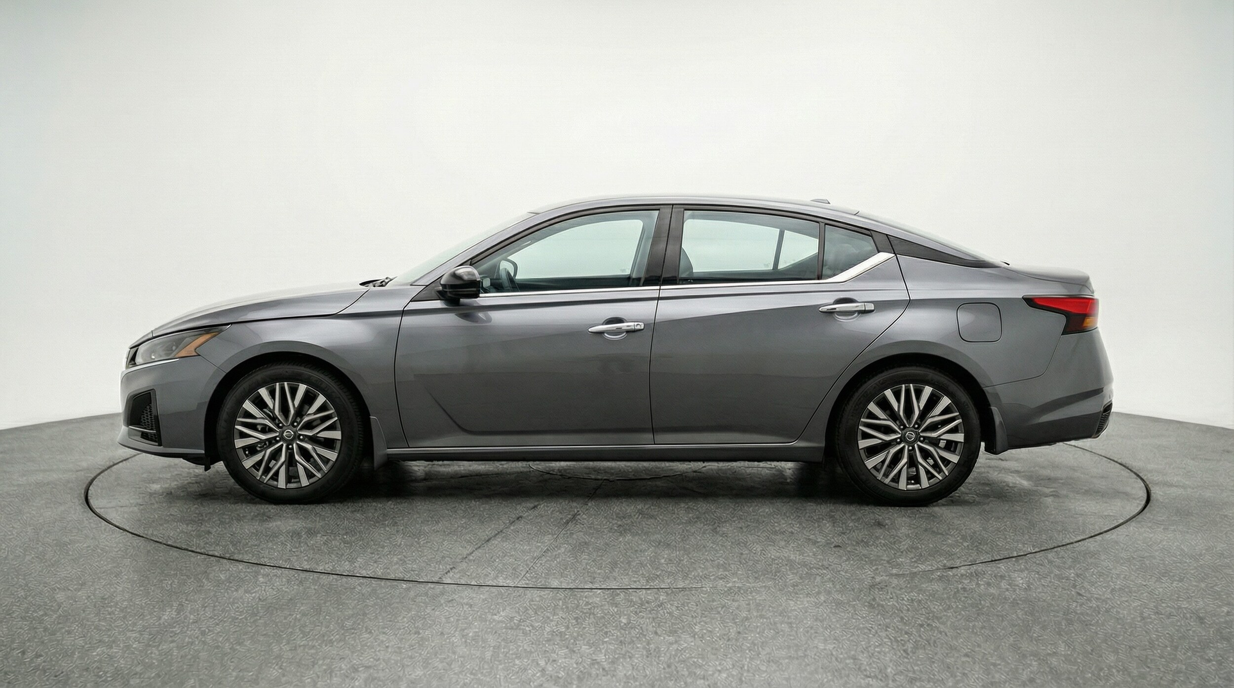 Thumbnail: 2025 Nissan Altima - 4