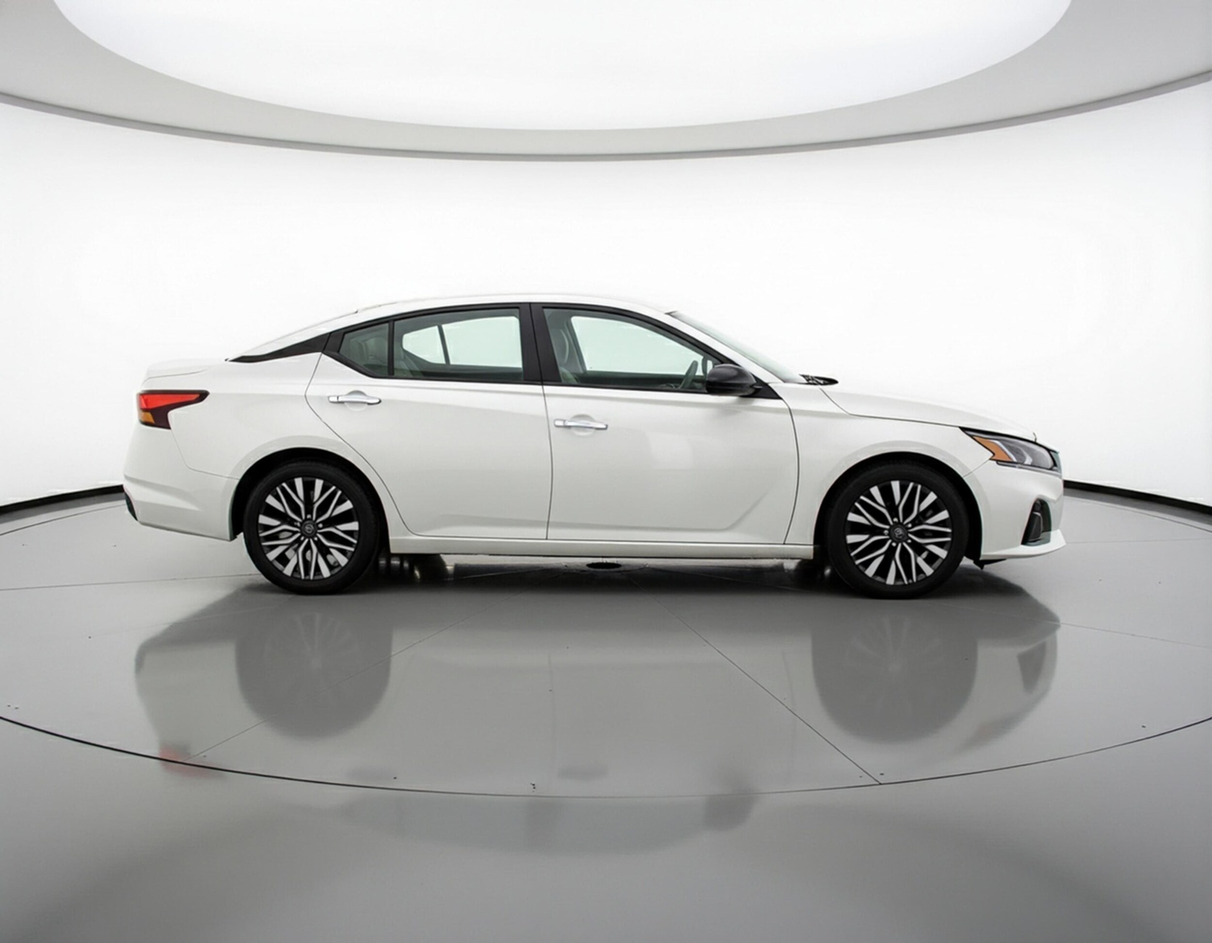 Thumbnail: 2025 Nissan Altima - 8