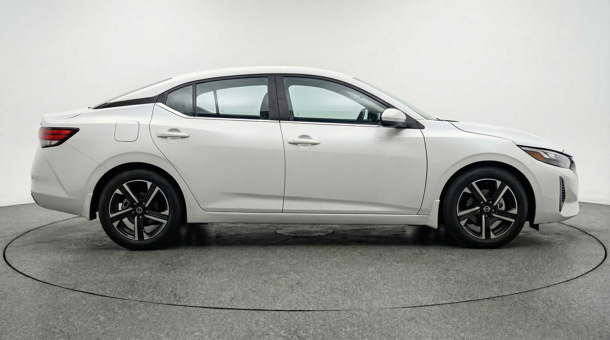Thumbnail: 2025 Nissan Sentra - 11