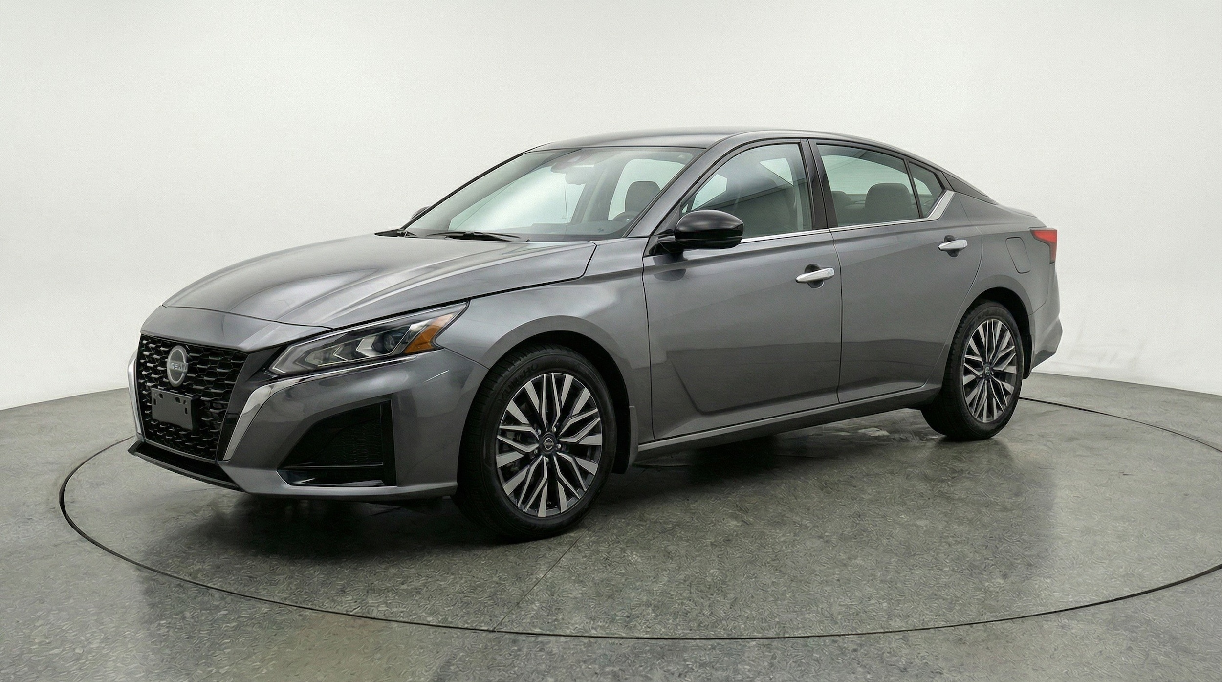 Thumbnail: 2025 Nissan Altima - 3