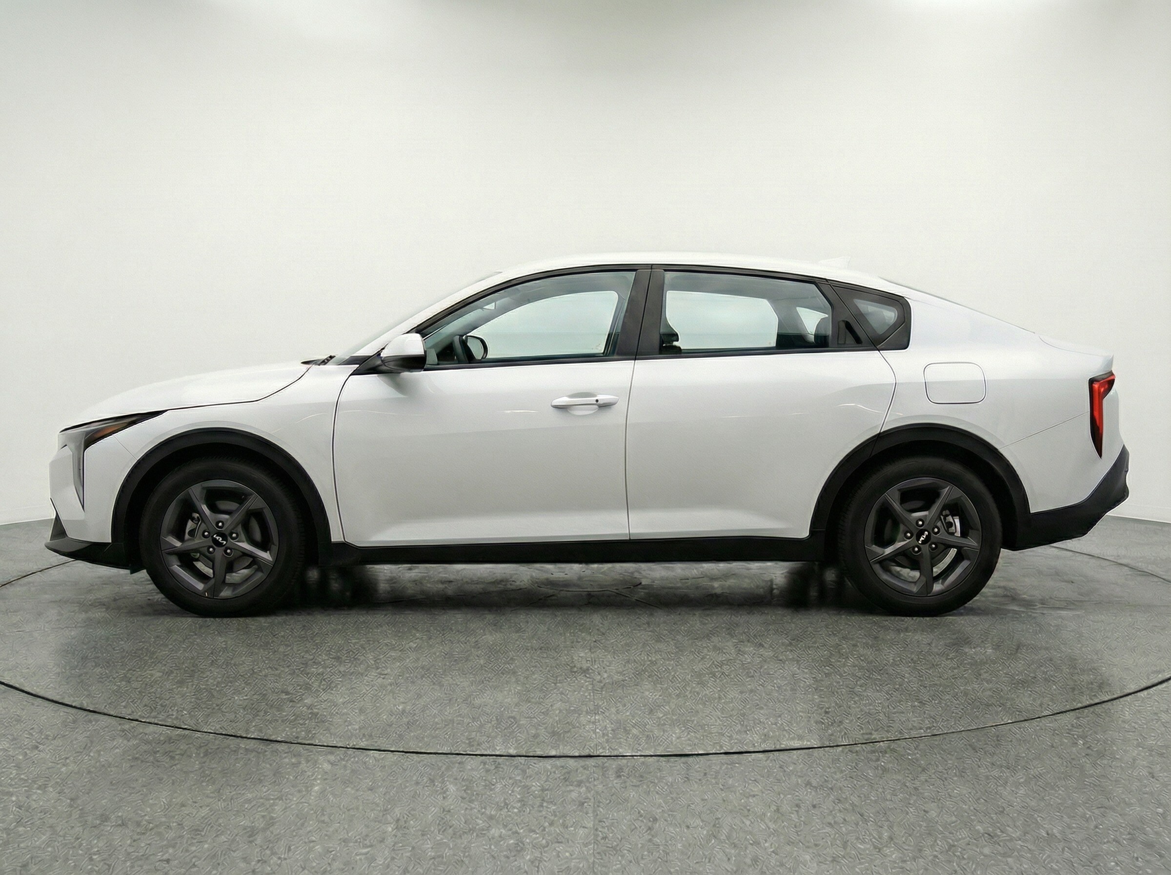 Thumbnail: 2025 Kia K4 - 4