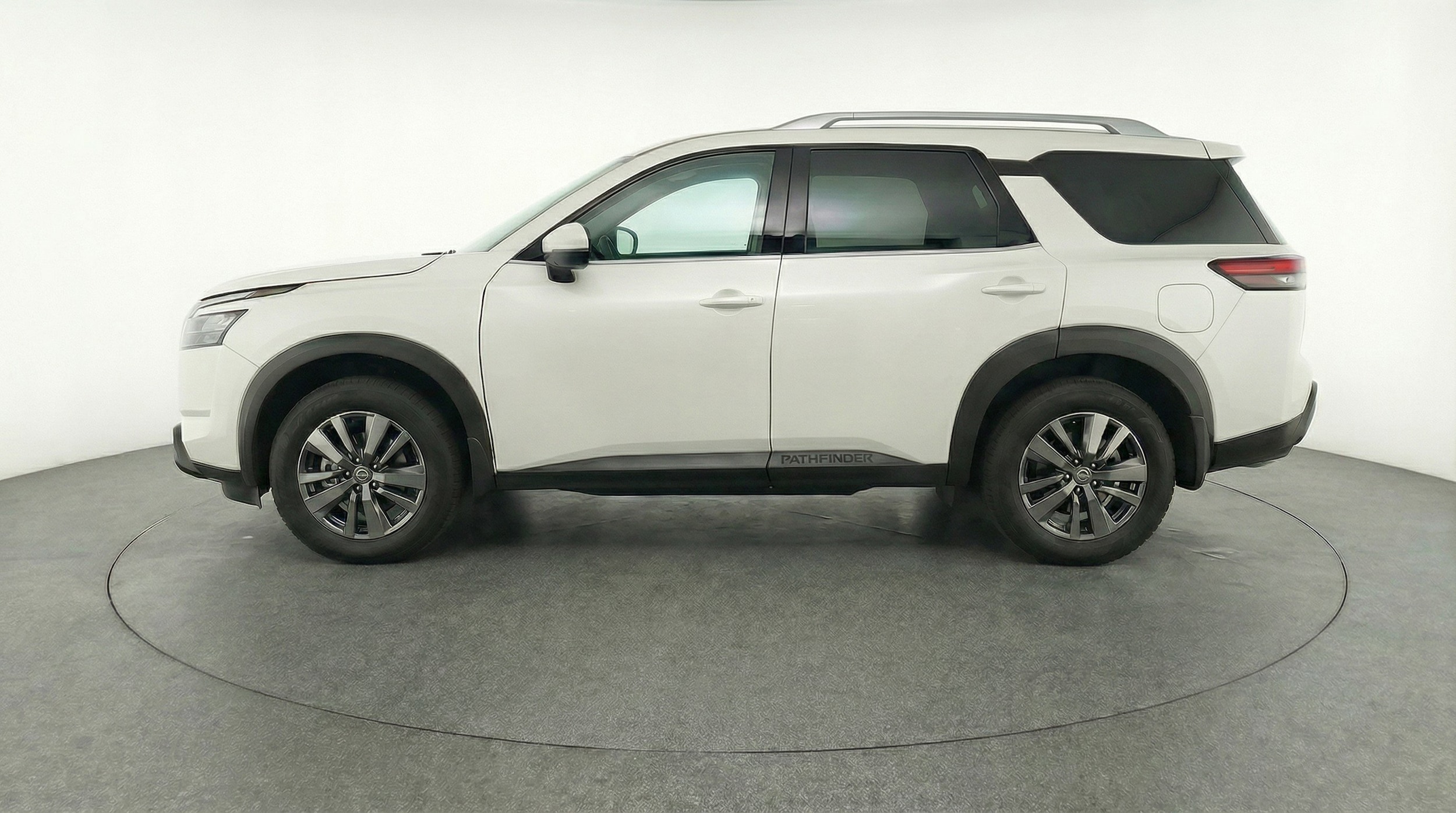 Thumbnail: 2025 Nissan Pathfinder - 5