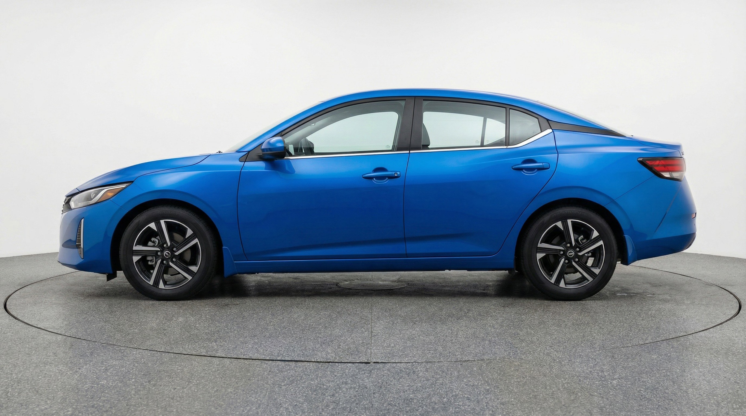 Thumbnail: 2025 Nissan Sentra - 5