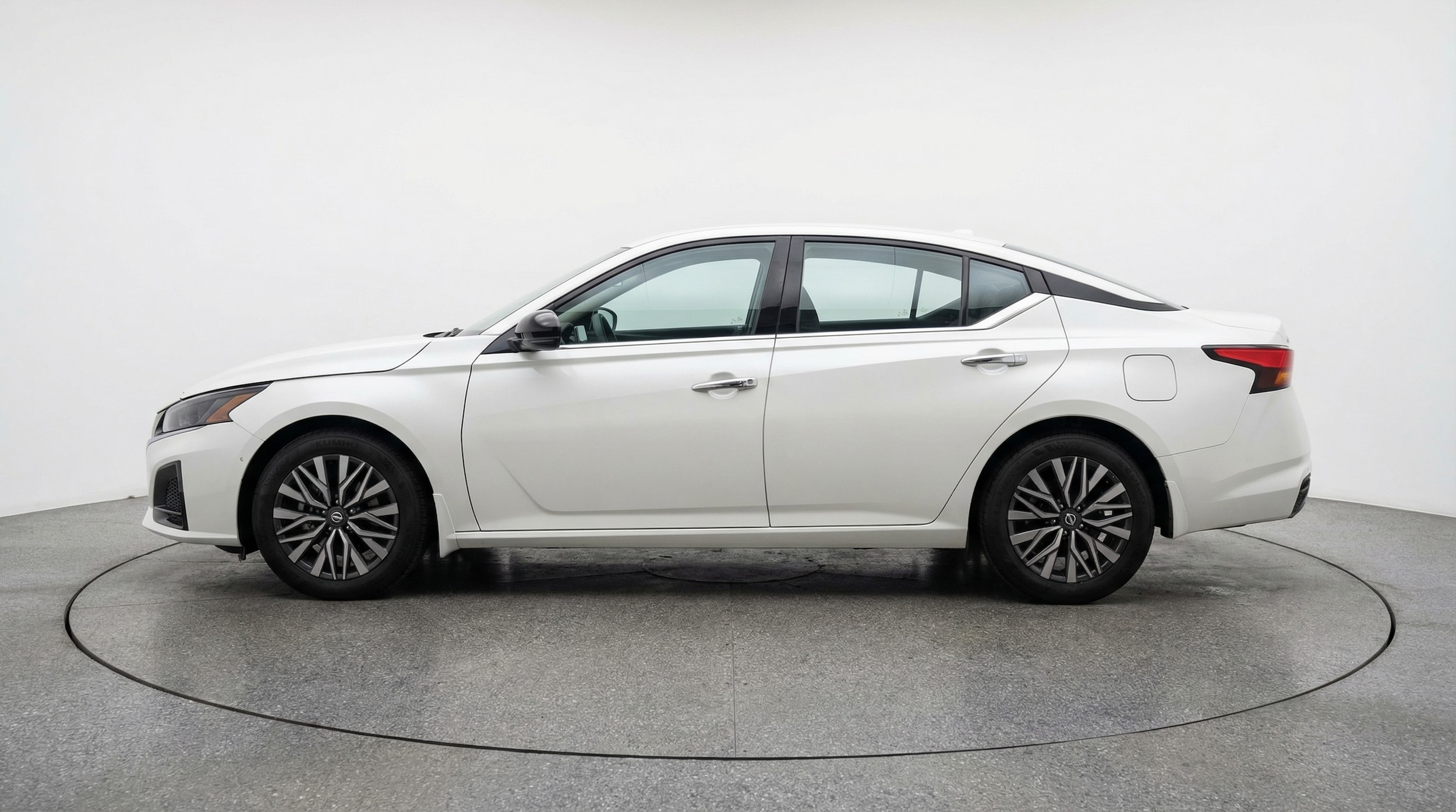 Thumbnail: 2025 Nissan Altima - 4