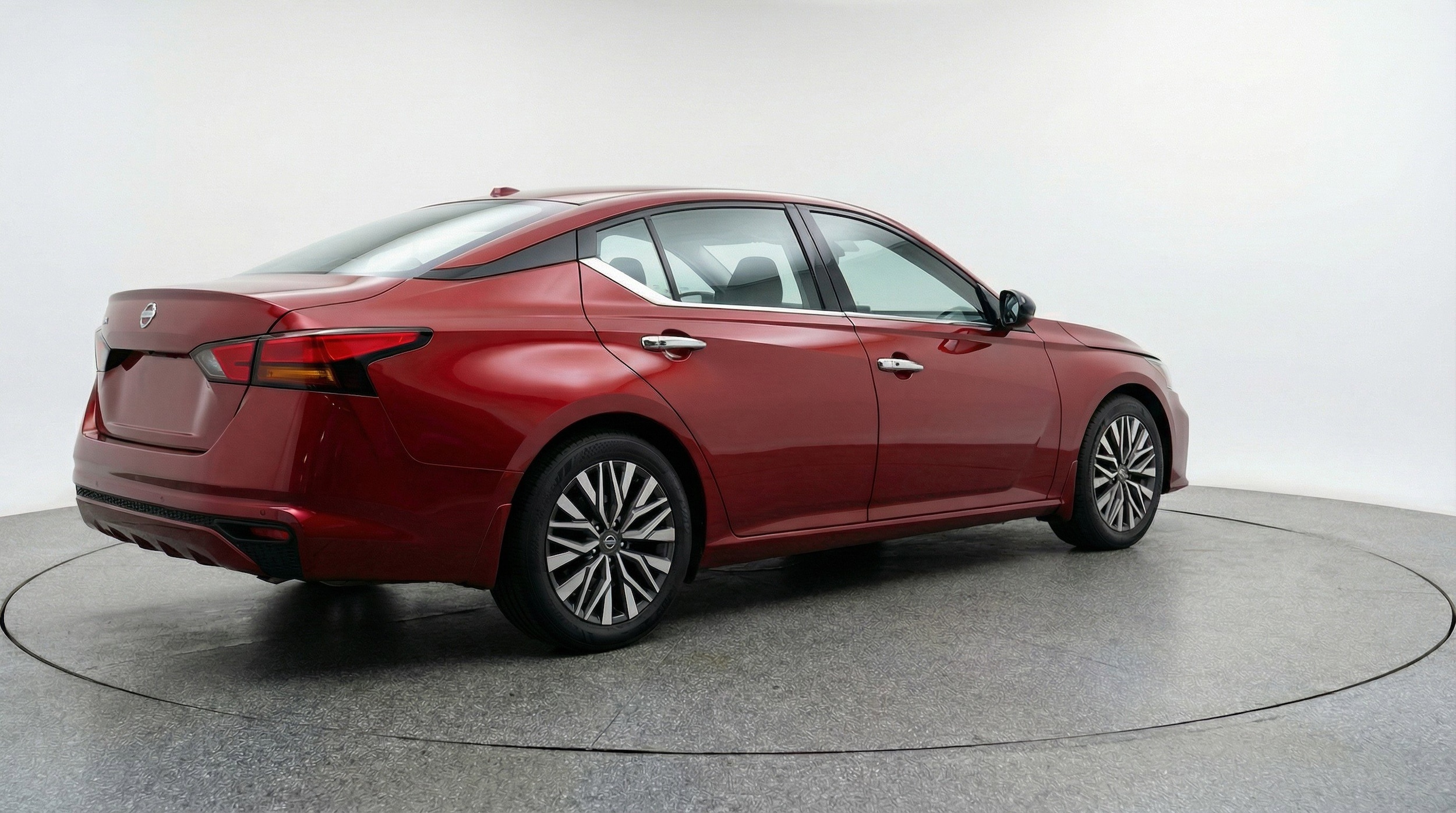 Thumbnail: 2025 Nissan Altima - 9