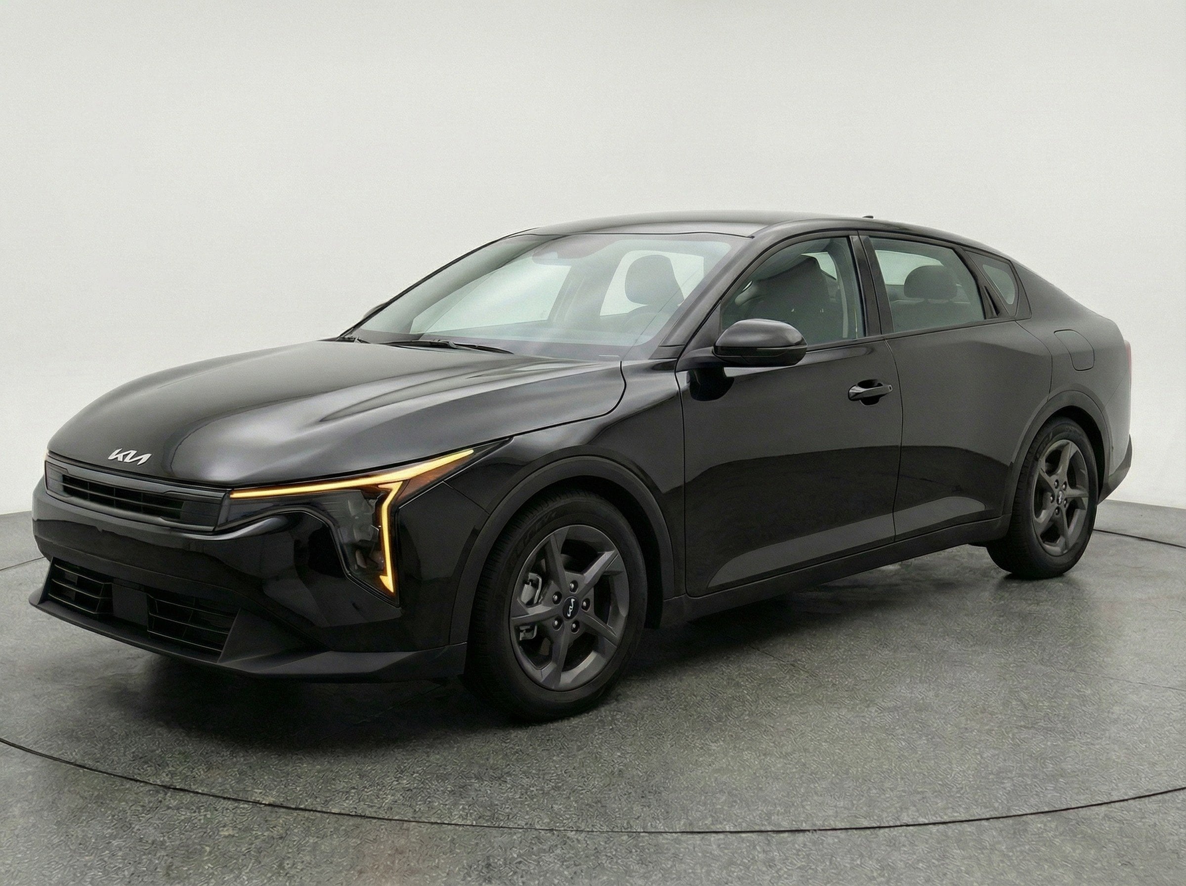 Thumbnail: 2025 Kia K4 - 3