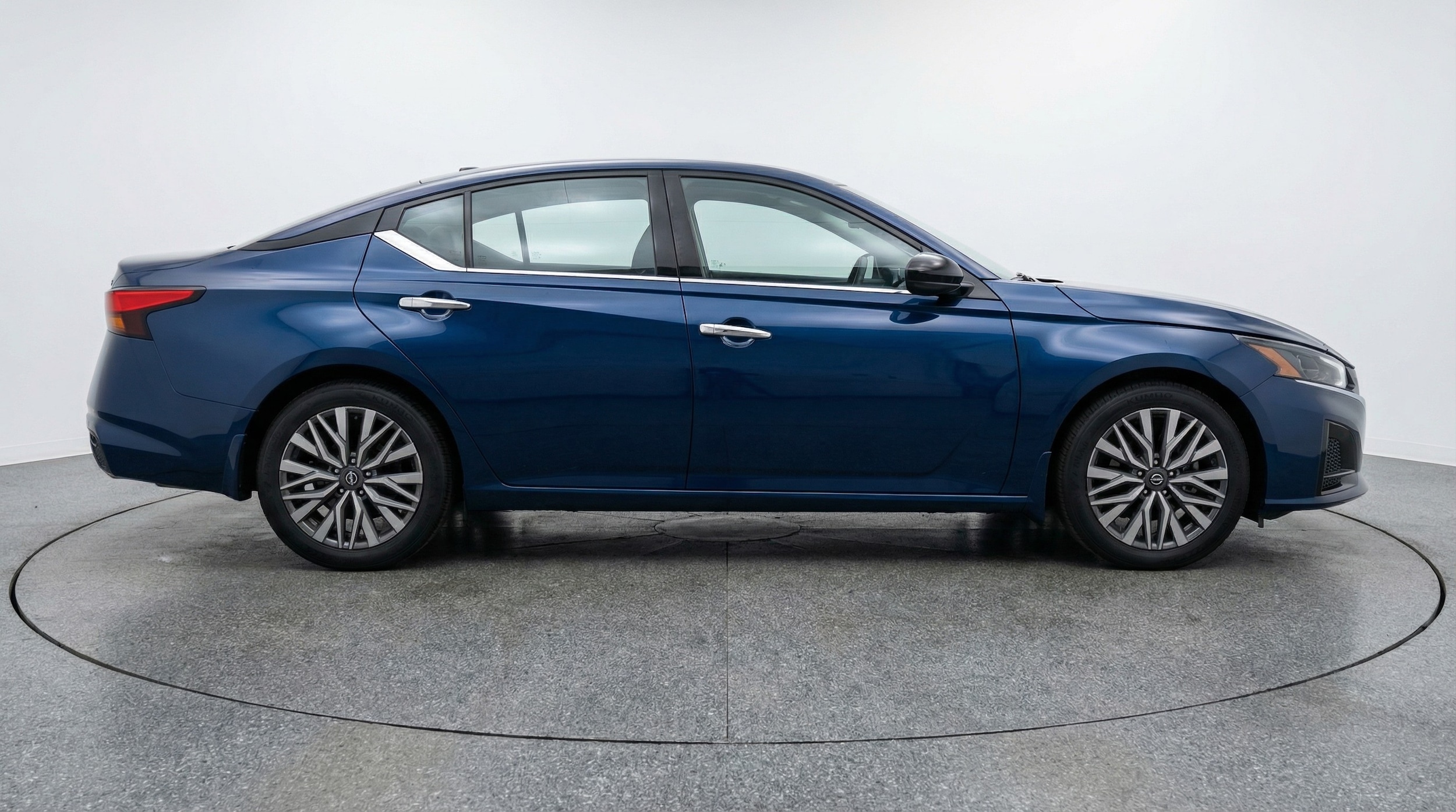 Thumbnail: 2025 Nissan Altima - 8