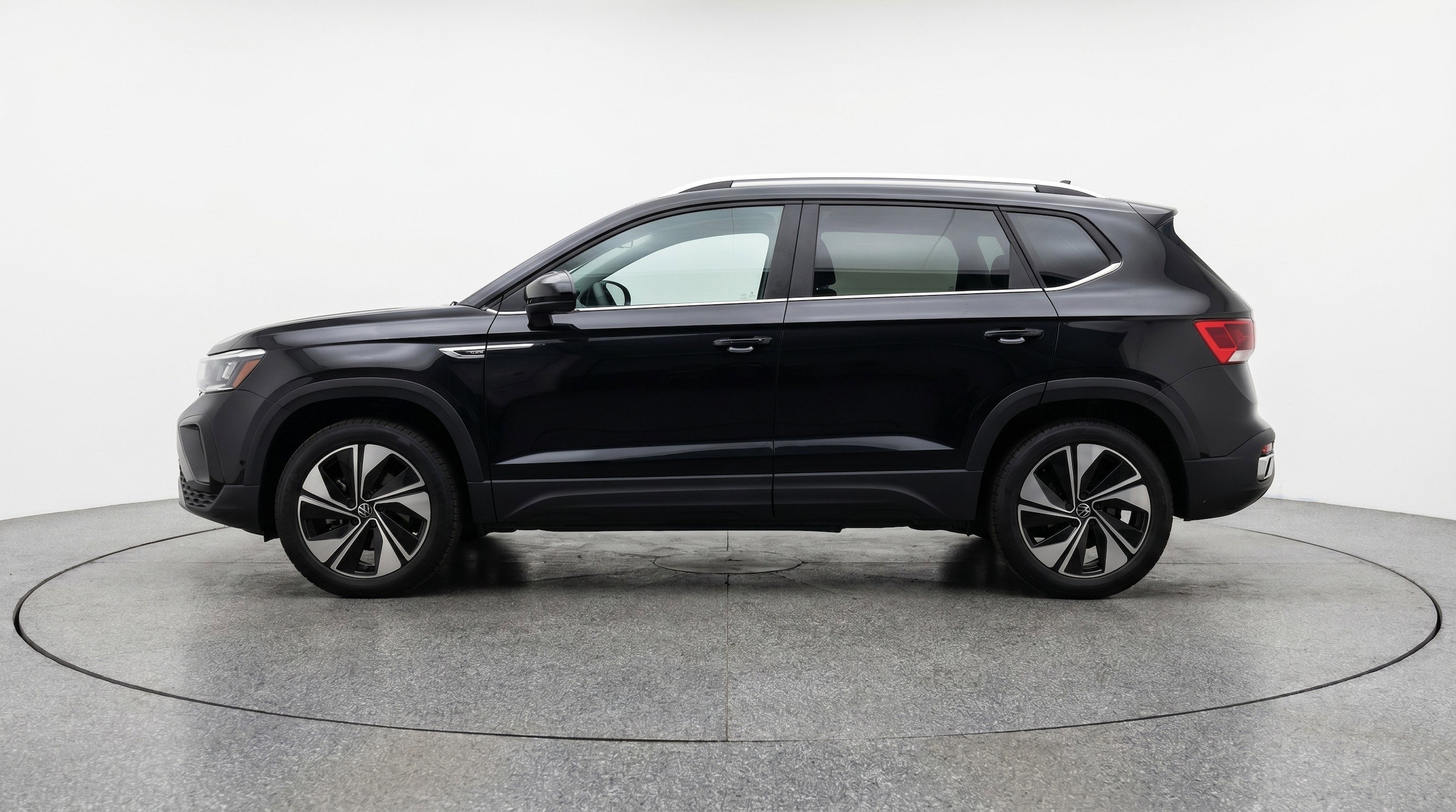 Thumbnail: 2025 Volkswagen Taos - 5