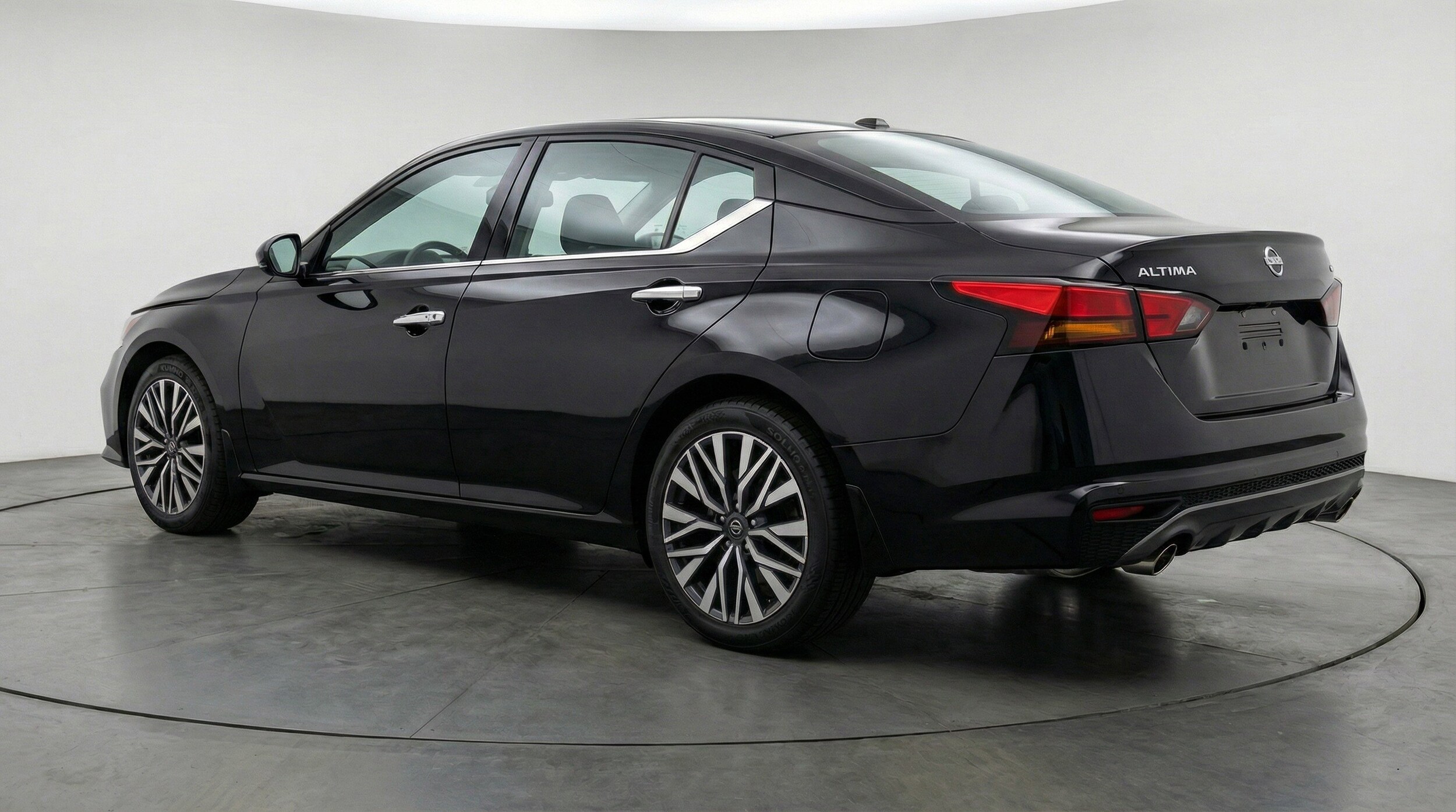 Thumbnail: 2025 Nissan Altima - 6