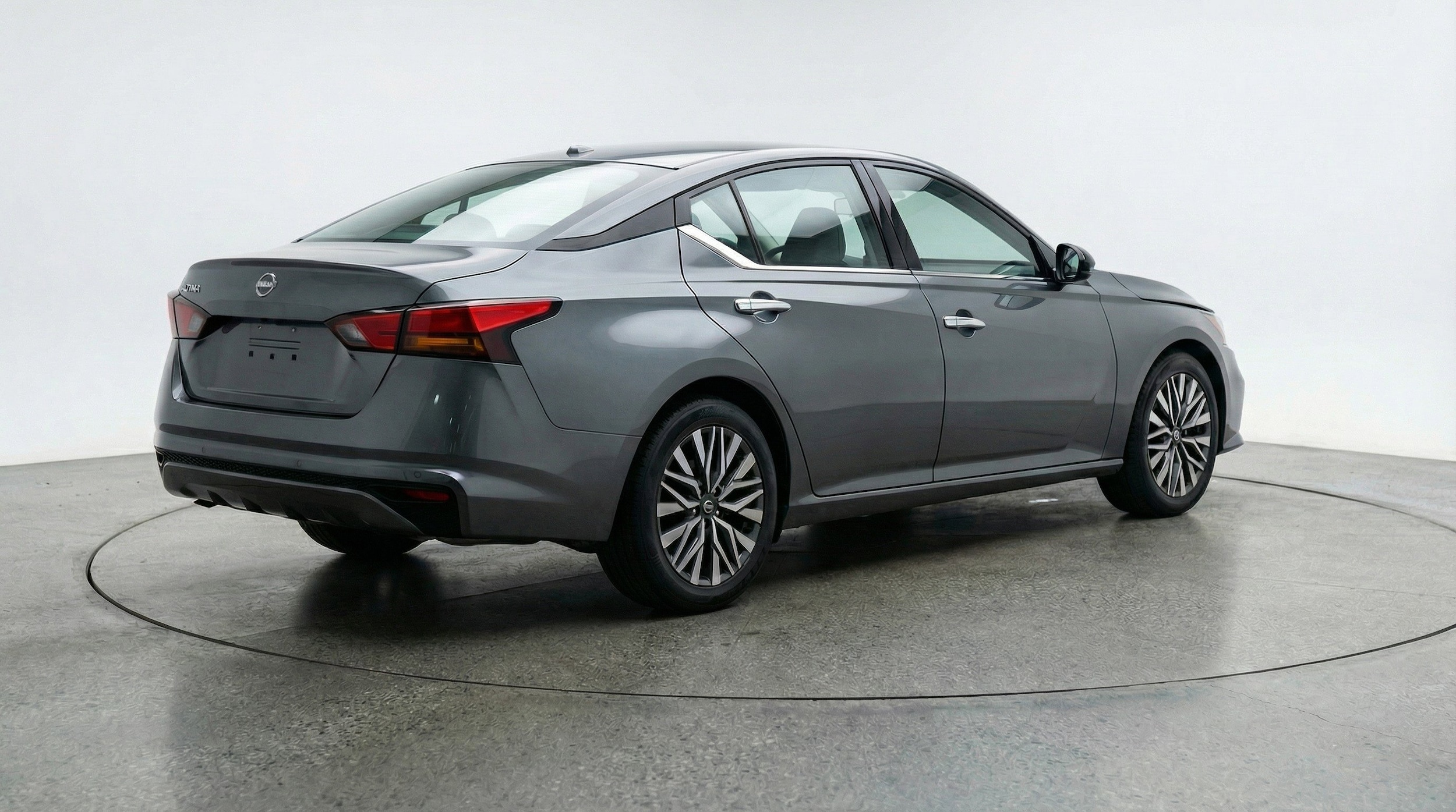Thumbnail: 2025 Nissan Altima - 9