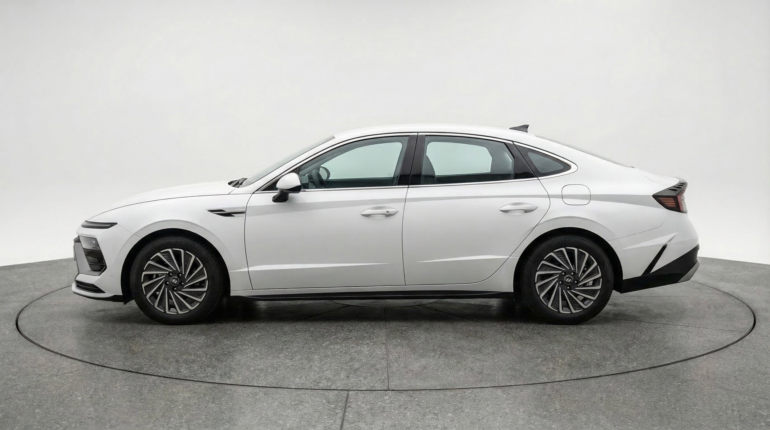 Thumbnail: 2025 Hyundai Sonata - 5