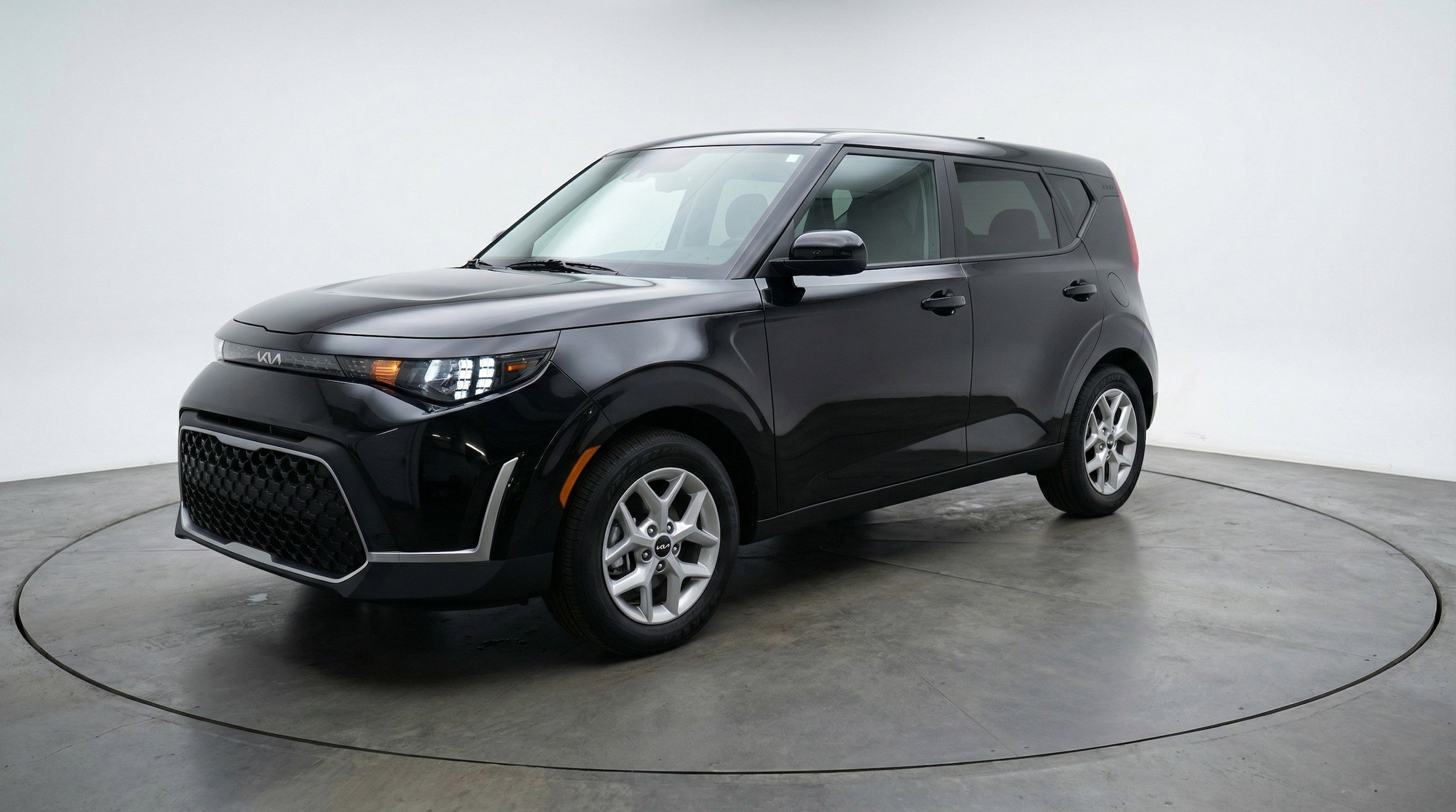 Thumbnail: 2025 Kia Soul - 3