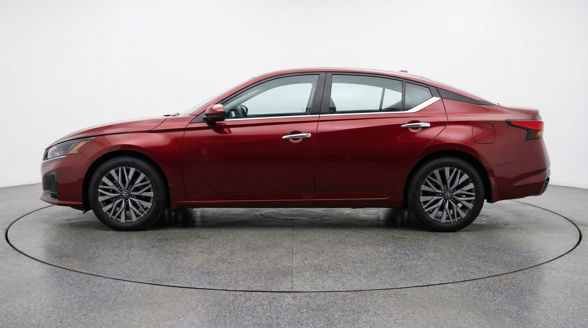 Thumbnail: 2025 Nissan Altima - 4