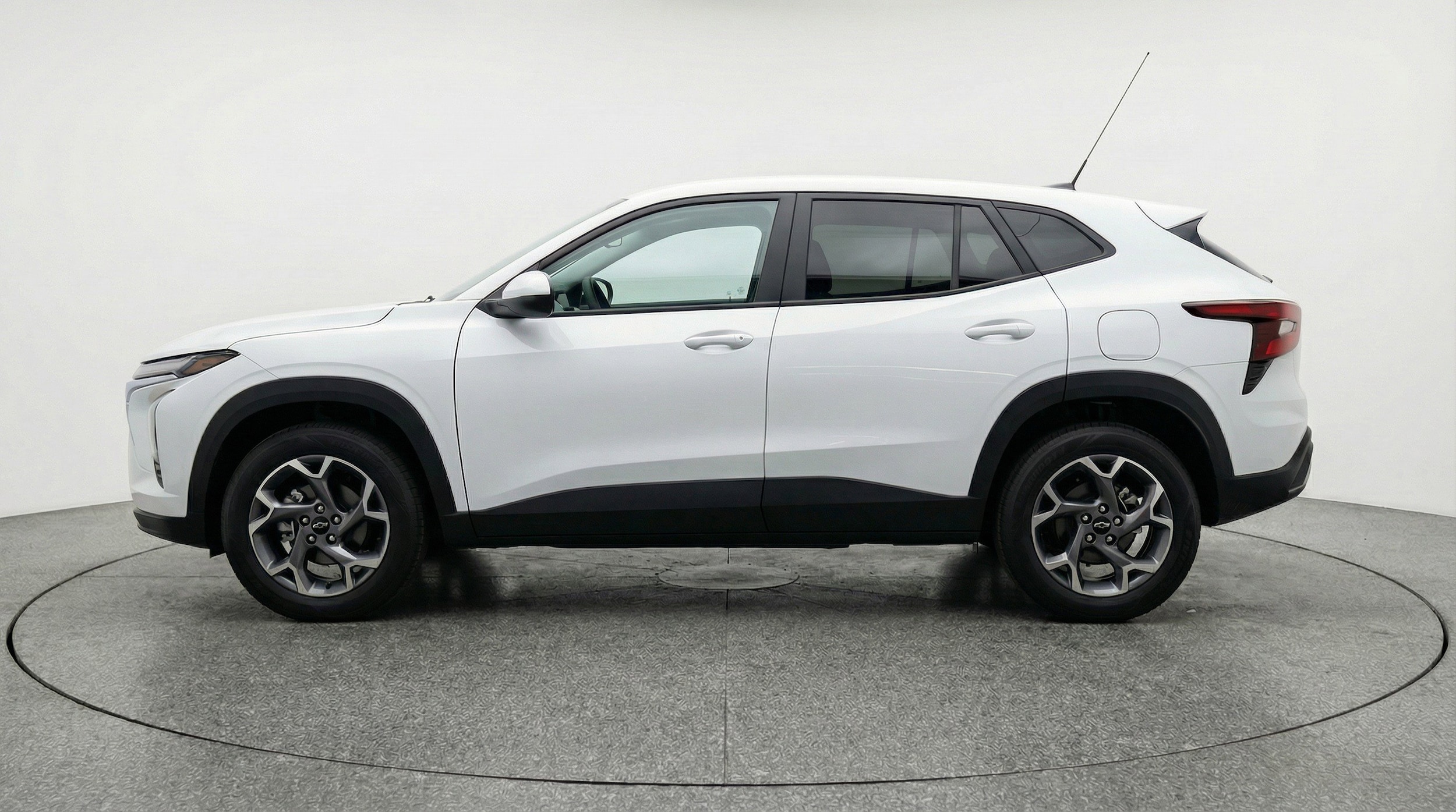 Thumbnail: 2025 Chevrolet Trax - 5