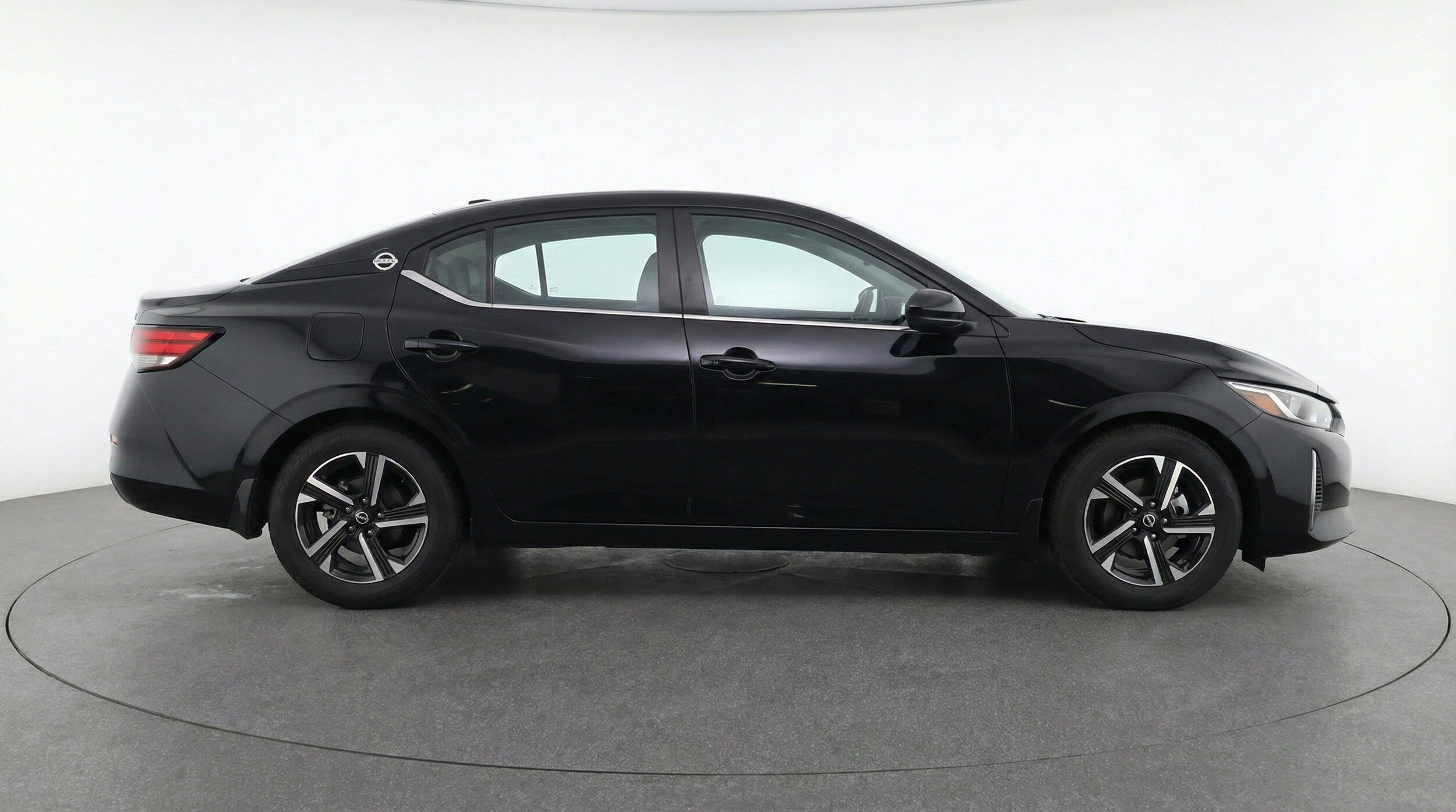 Thumbnail: 2025 Nissan Sentra - 11