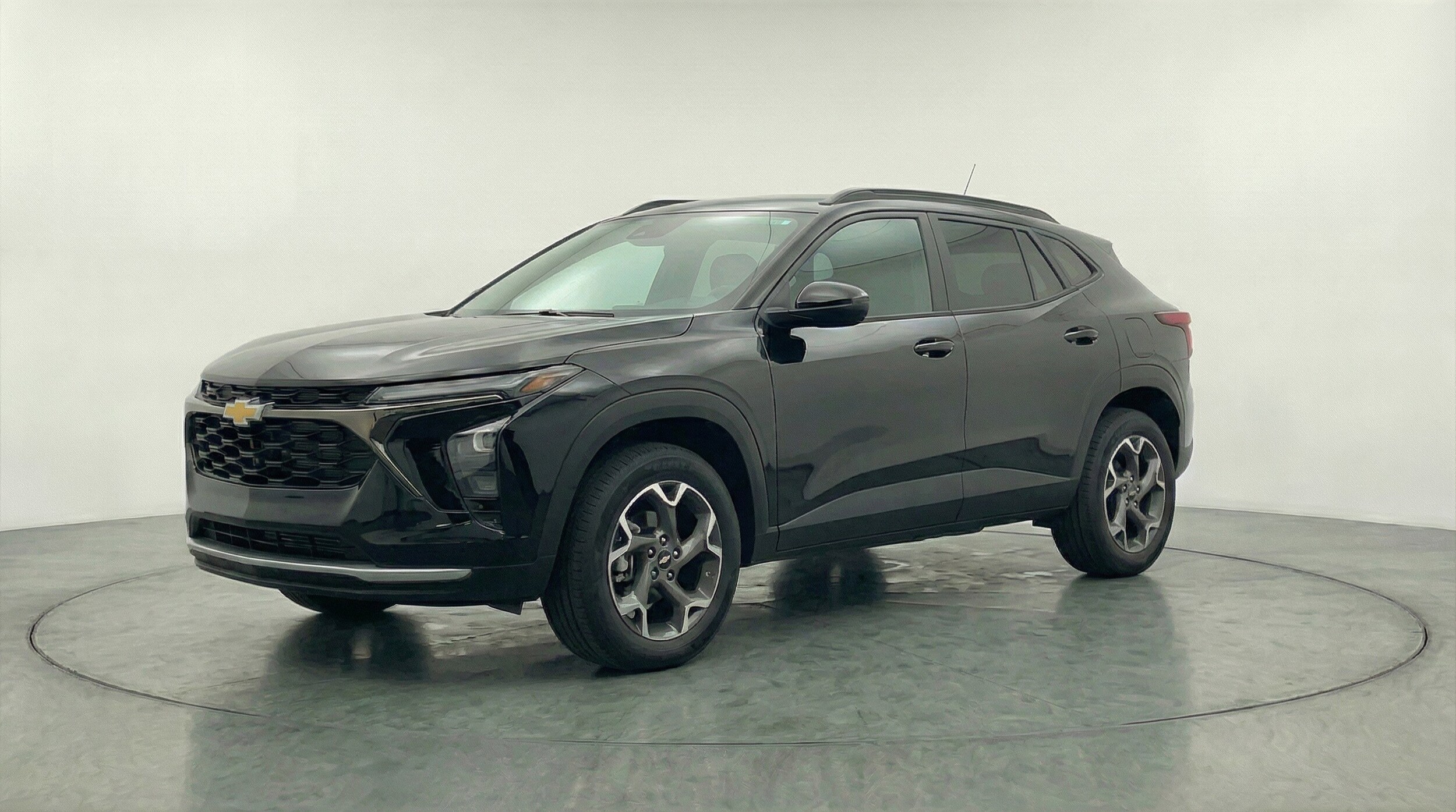 Thumbnail: 2025 Chevrolet Trax - 3