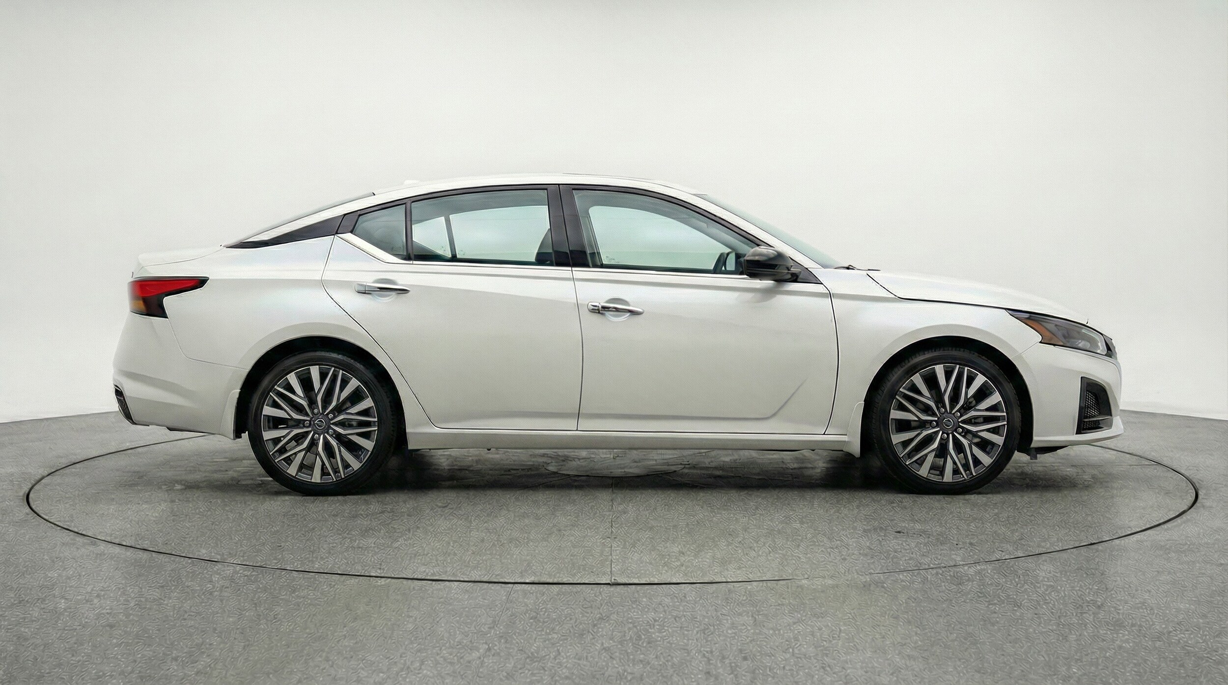 Thumbnail: 2025 Nissan Altima - 11
